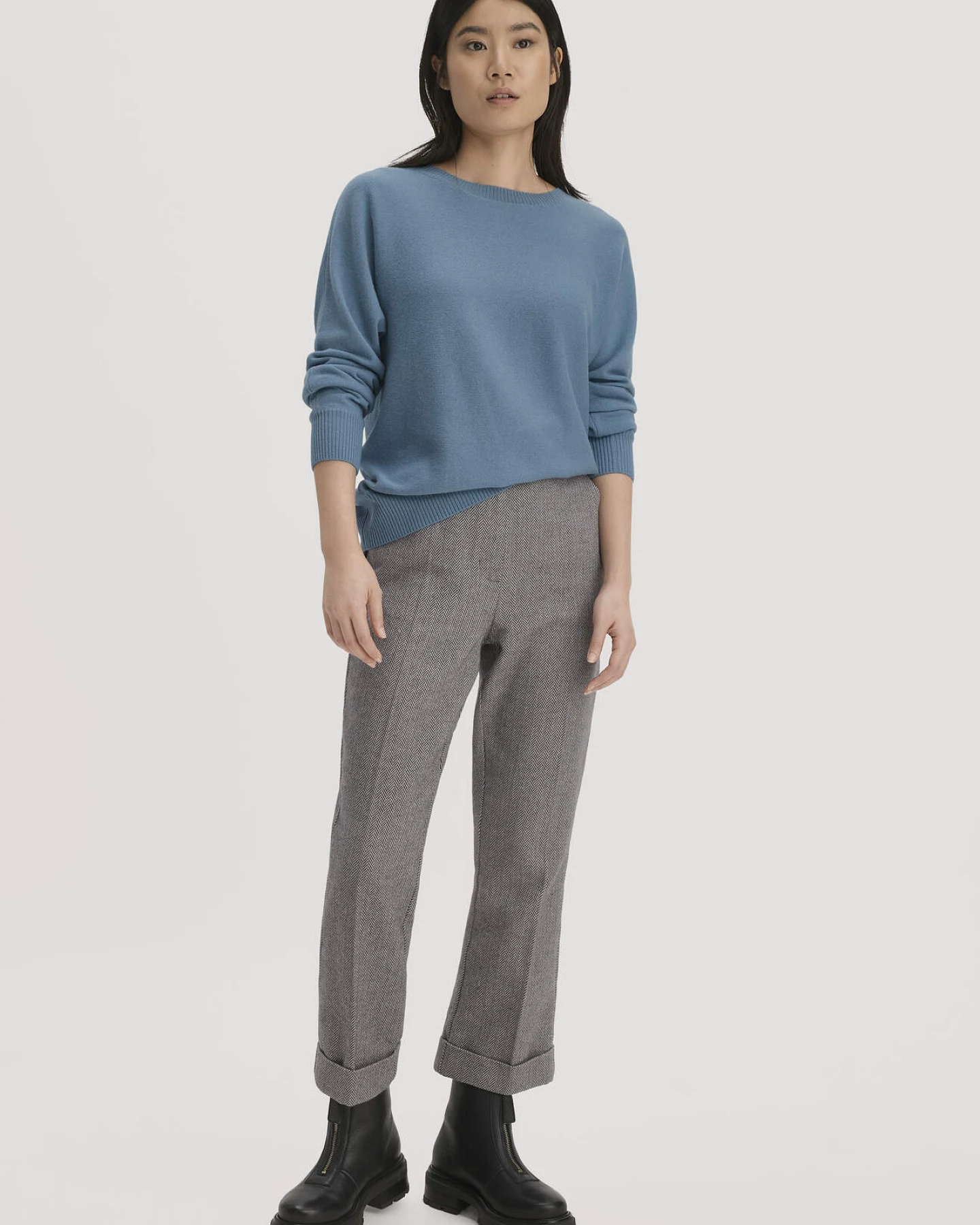 hessnatur Damen Pullover Relaxed aus Bio-Schurwolle mit Cashmere - blau - Größe M – Ansicht 2