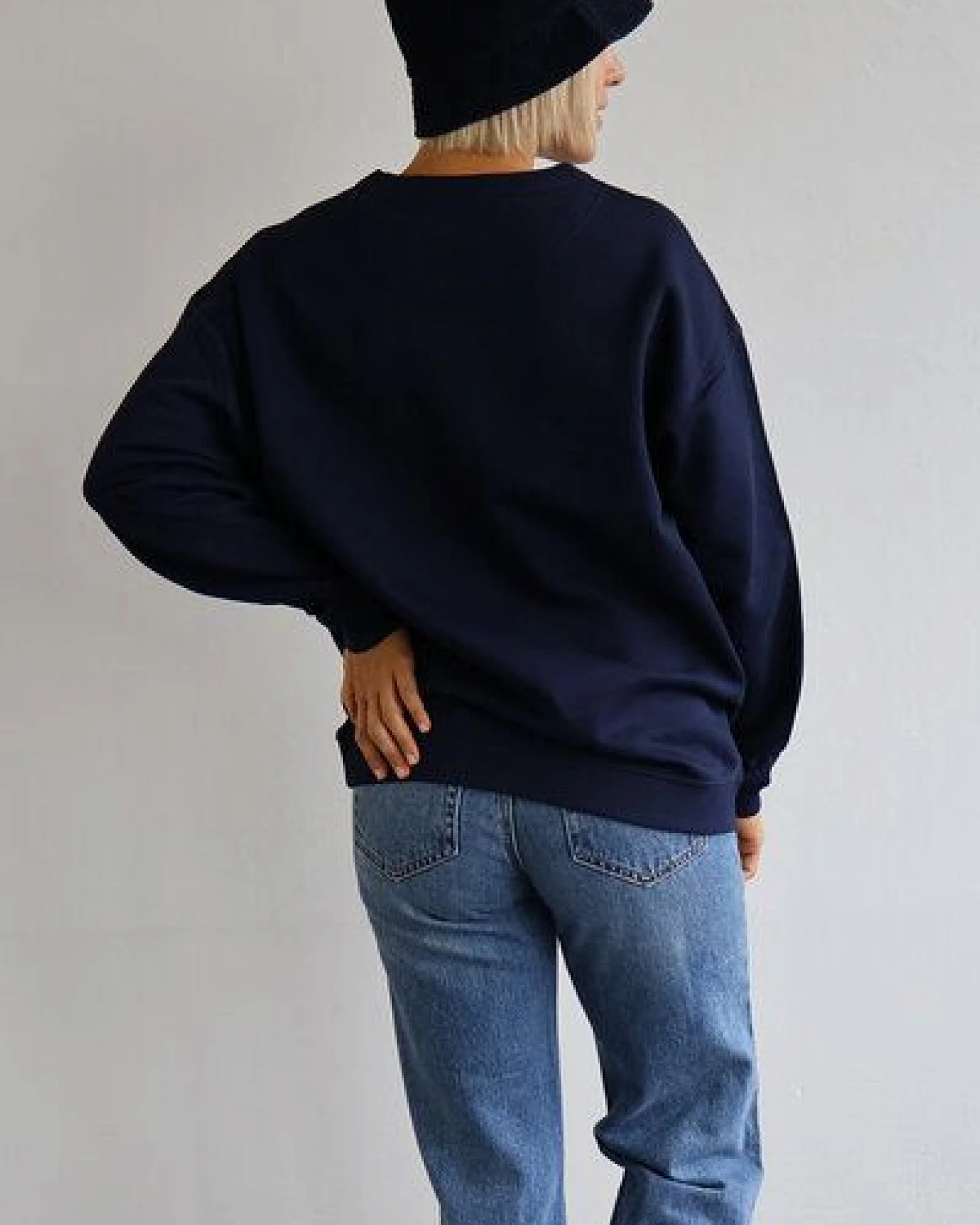 Kultgut Goodness Oversize Sweater - 100% Biobaumwolle / Classic-Fantastic – Ansicht 2