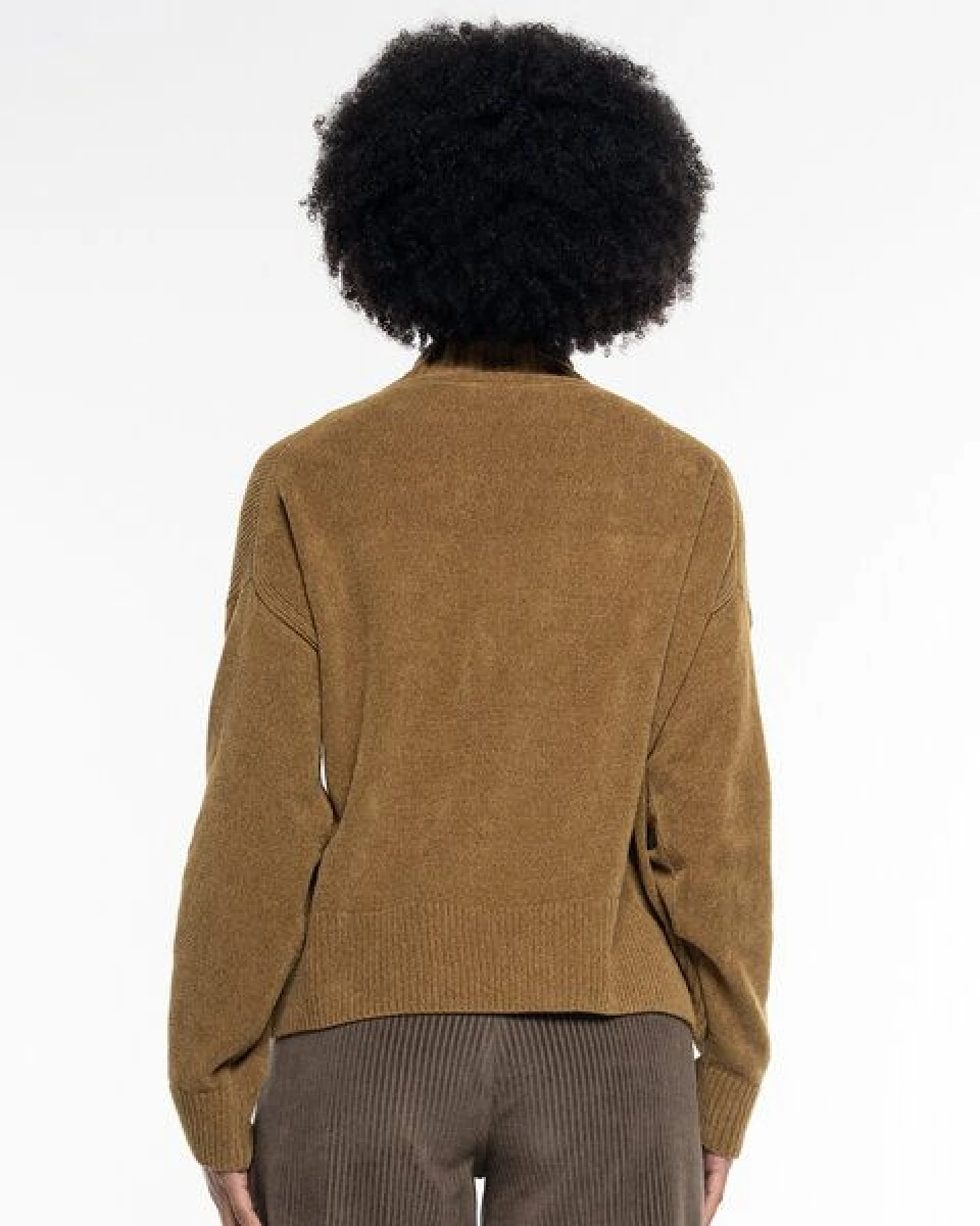 Alma & Lovis Supersofter Chenille-Pullover aus Organic Cotton – Ansicht 2