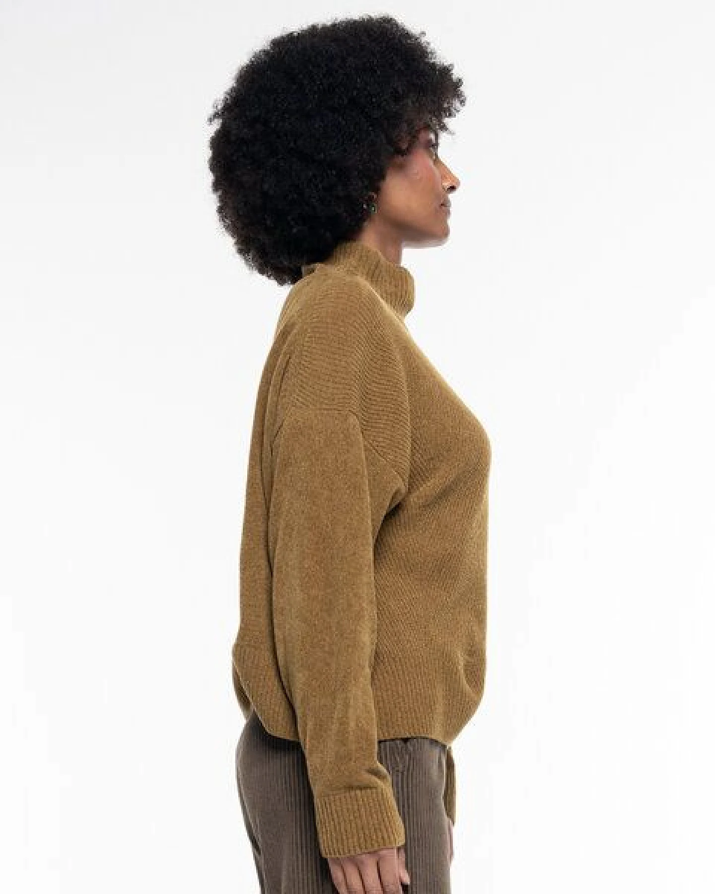 Alma & Lovis Supersofter Chenille-Pullover aus Organic Cotton – Ansicht 4