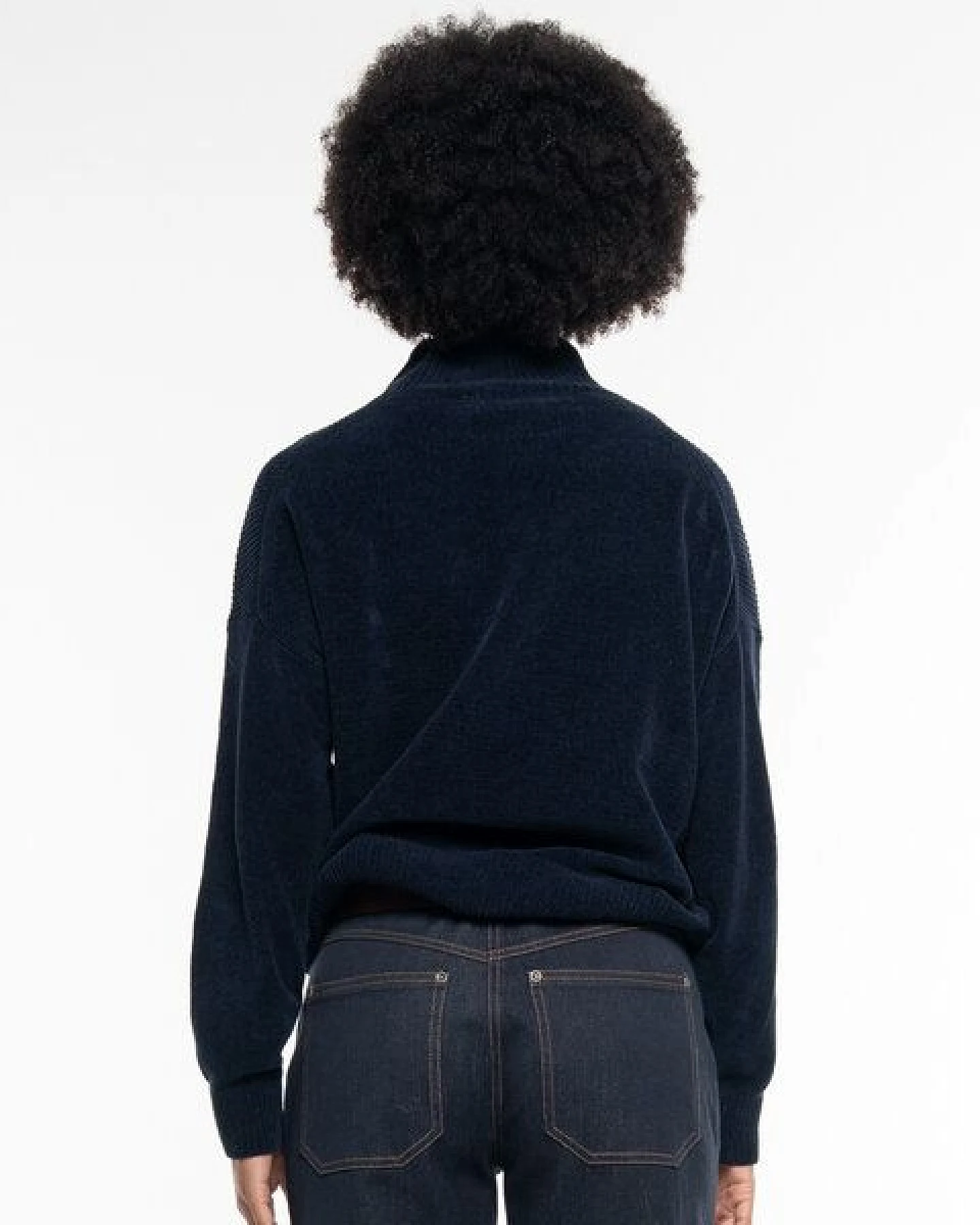 Alma & Lovis Supersofter Chenille-Pullover aus Organic Cotton – Ansicht 2