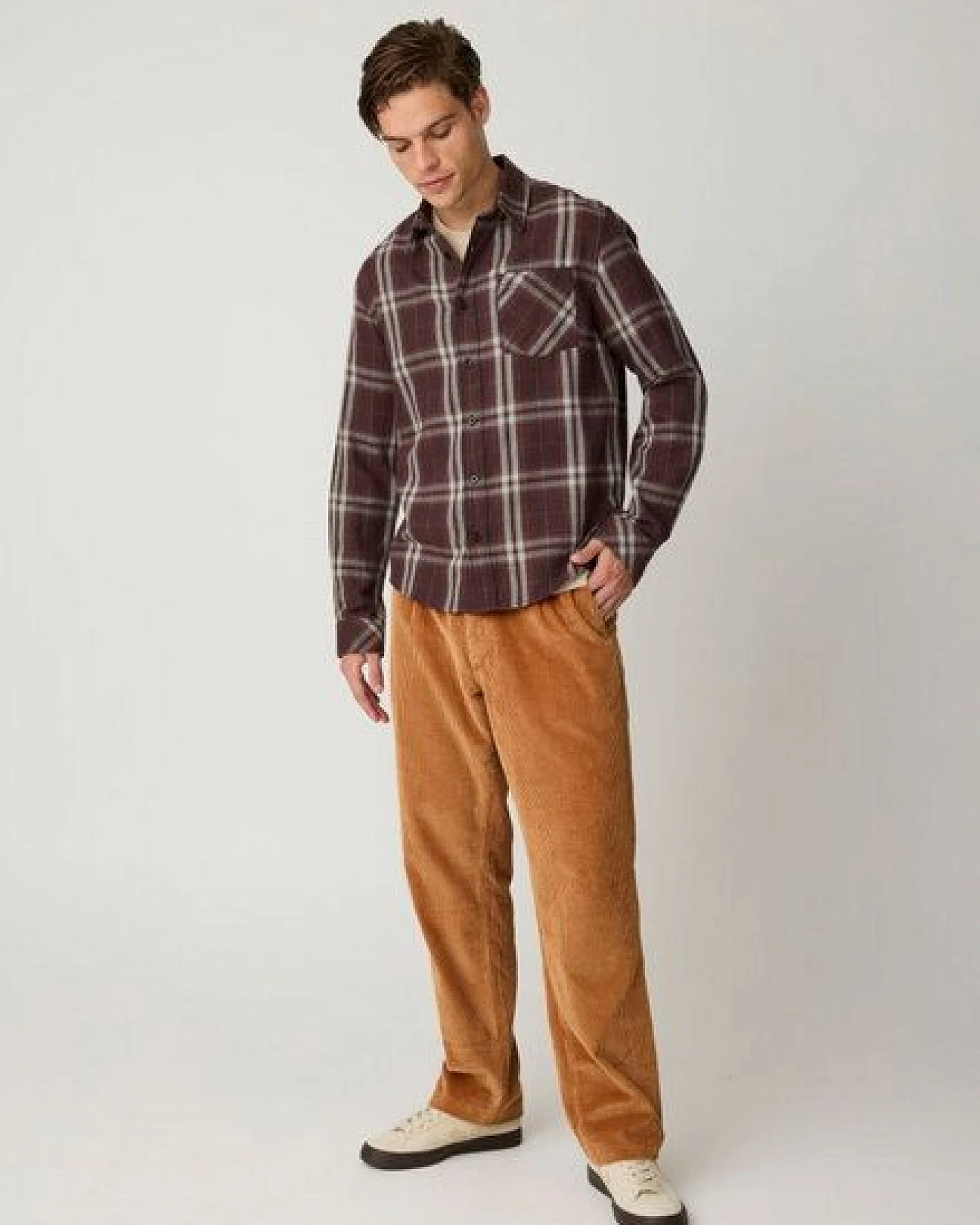 KnowledgeCotton Apparel Lockere Cordhose FIG mit Kordelzug aus Bio-Baumwolle – Ansicht 3