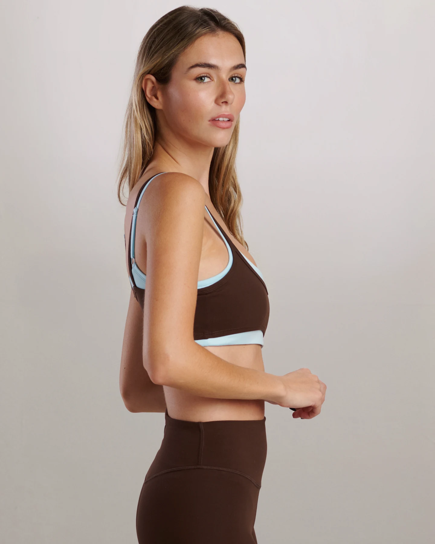 SEAAV Damen vegan Sport-Bh Liftline Layered Coffee Bean – Ansicht 2