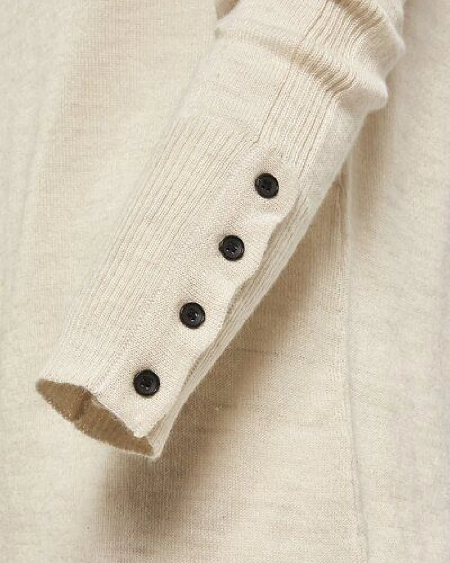 KARINFRAIDENRAIJ ROLLKRAGE off white – Ansicht 4