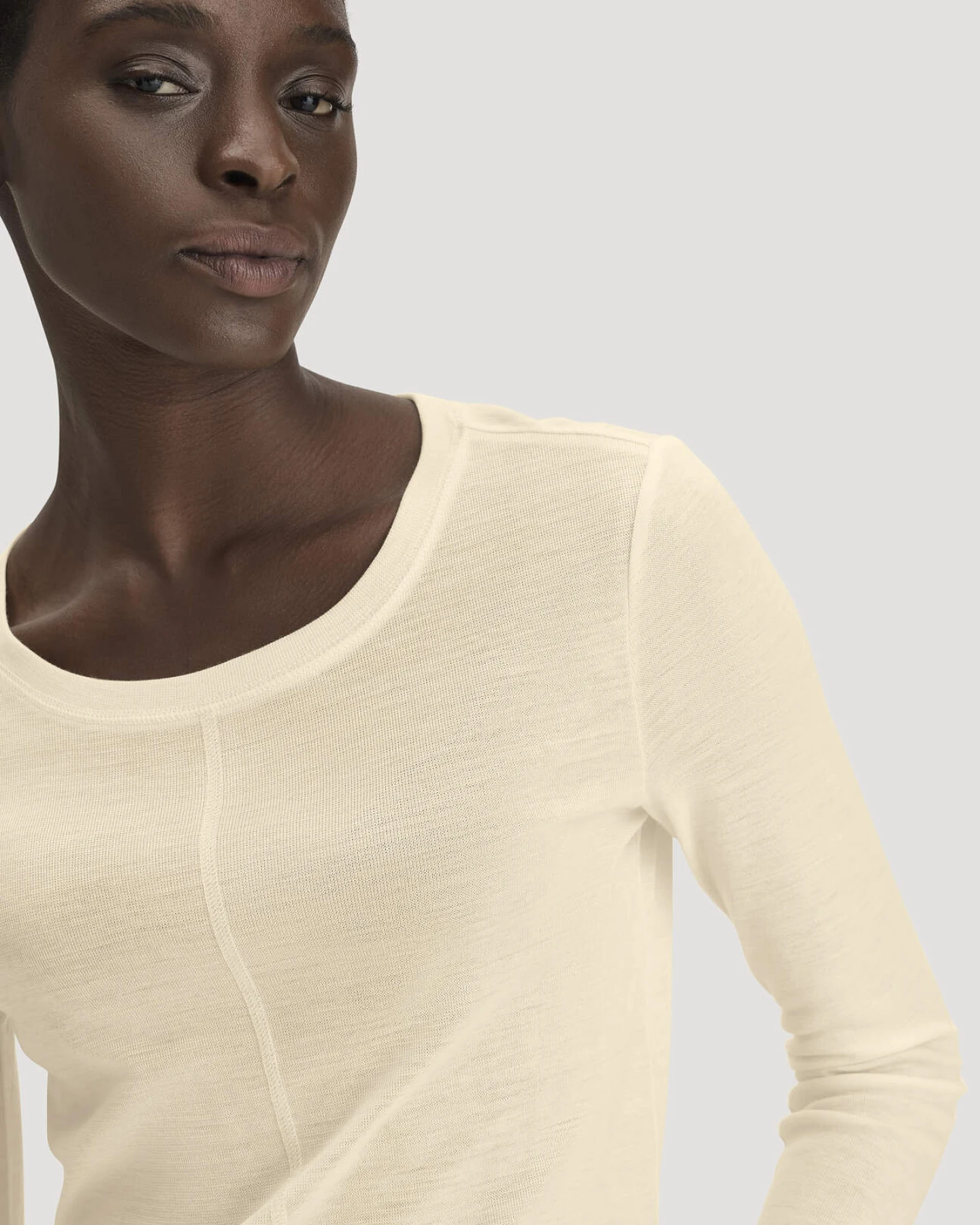 hessnatur Damen Longsleeve Slim aus Bio-Schurwolle und TENCEL™ Lyocell - gelb - Größe 38 – Ansicht 4