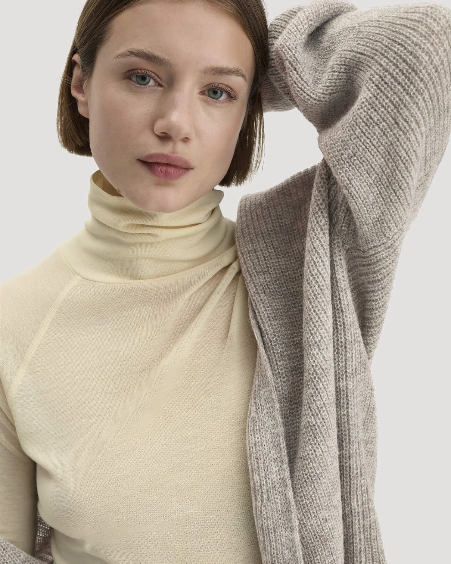hessnatur Damen Longsleeve Slim aus Bio-Merinowolle und TENCEL™ Lyocell - gelb - Größe 44 – Ansicht 4