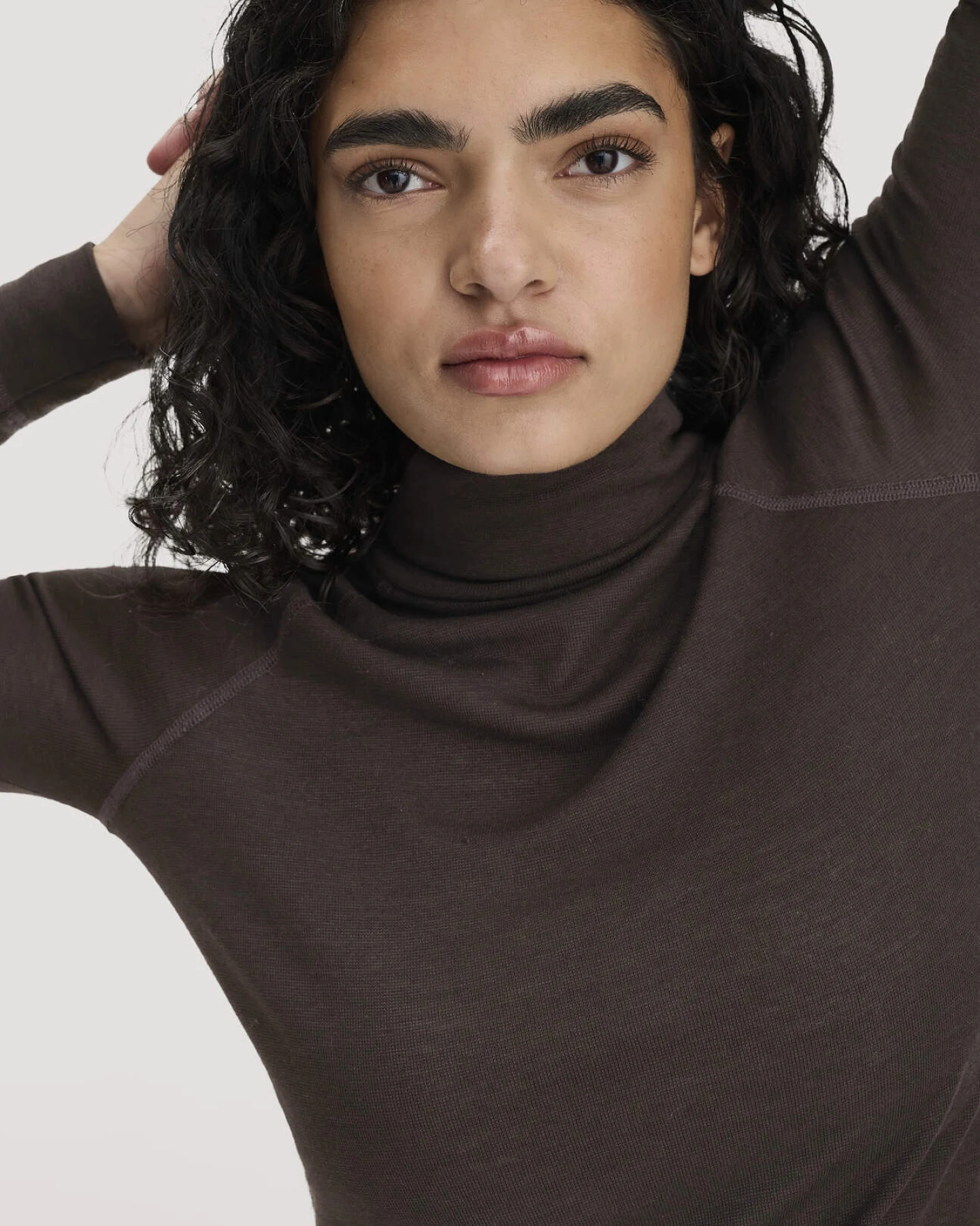 hessnatur Damen Longsleeve Slim aus Bio-Merinowolle und TENCEL™ Lyocell - braun - Größe 38 – Ansicht 4