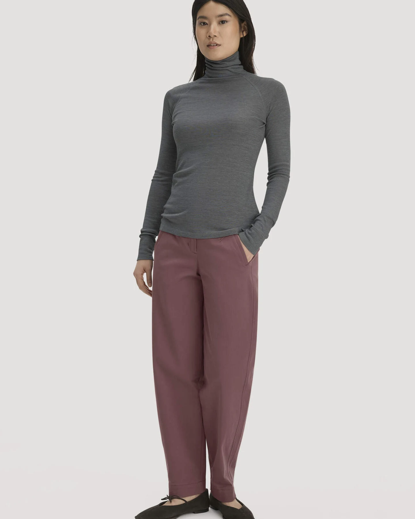 hessnatur Damen Longsleeve Slim aus Bio-Merinowolle und TENCEL™ Lyocell - grau - Größe 38 – Ansicht 2