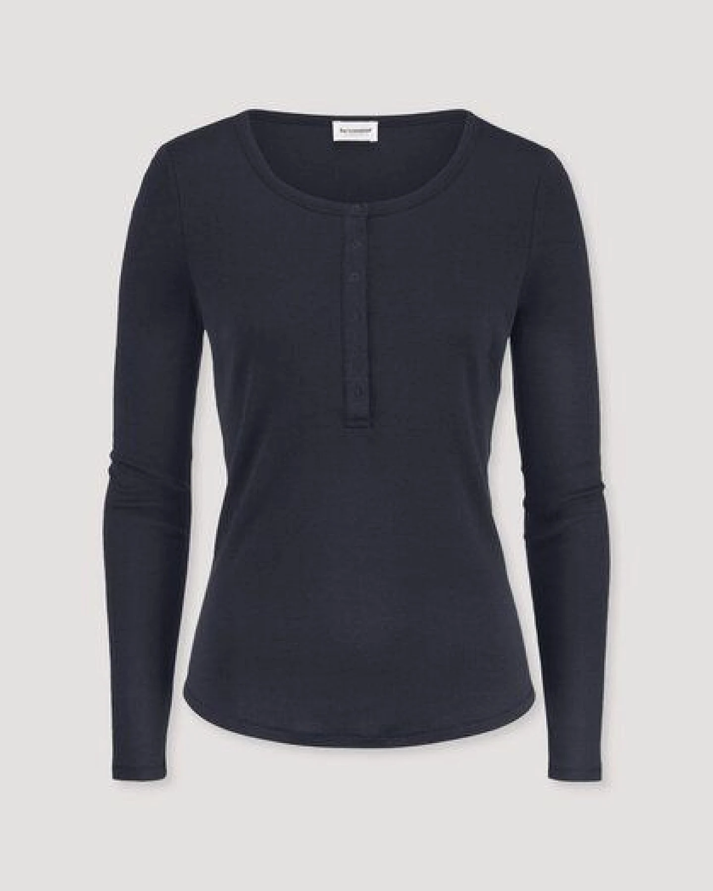 hessnatur Softrib Longsleeve Henley Fitted aus Bio-Baumwolle und Tencel Modal – Ansicht 4