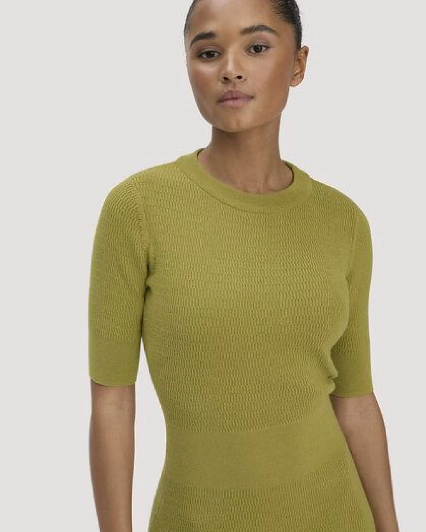 hessnatur Strick Kleid Regular aus Bio-Baumwolle und Wolle – Ansicht 2