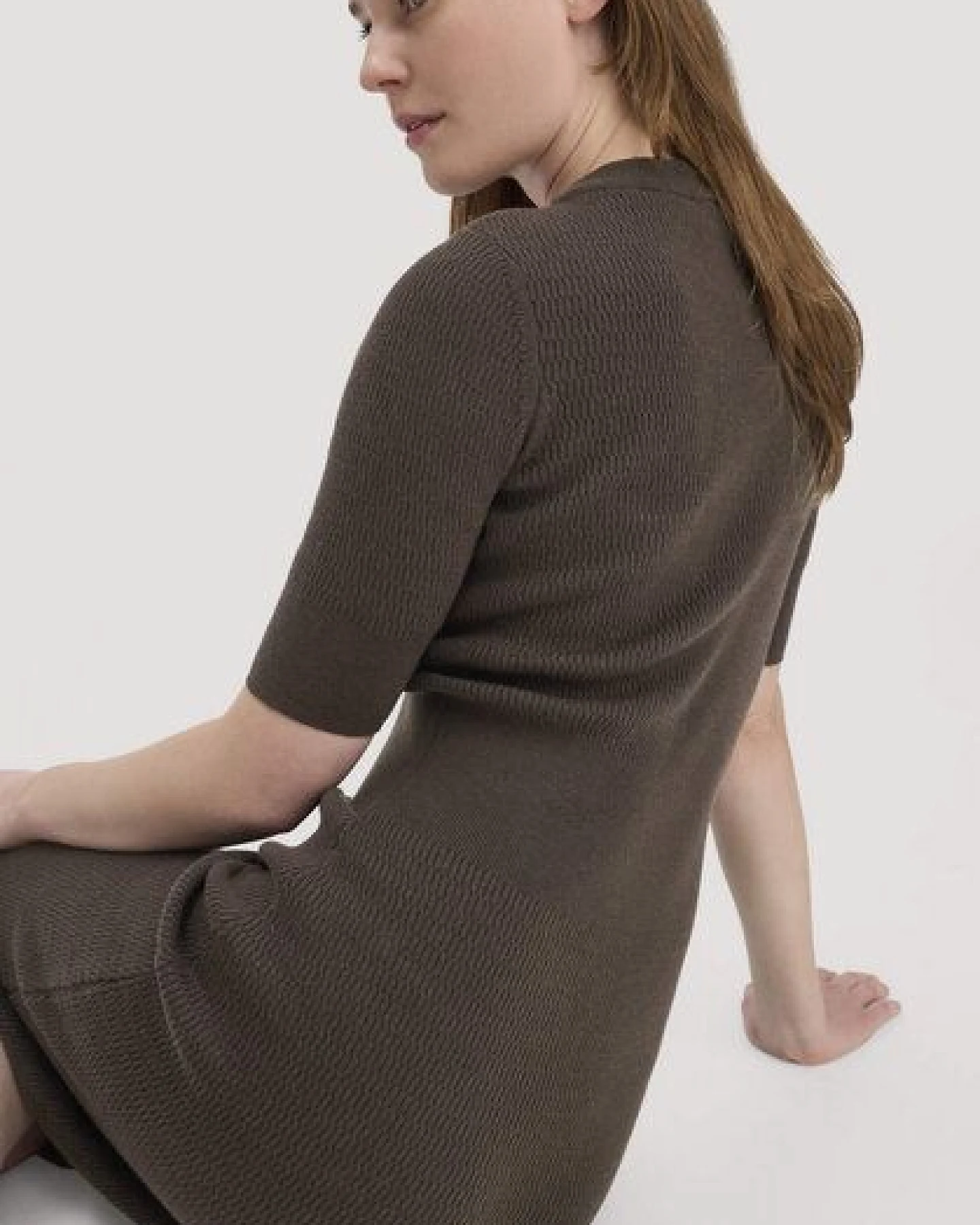 hessnatur Strick Kleid Regular aus Bio-Baumwolle und Wolle – Ansicht 2