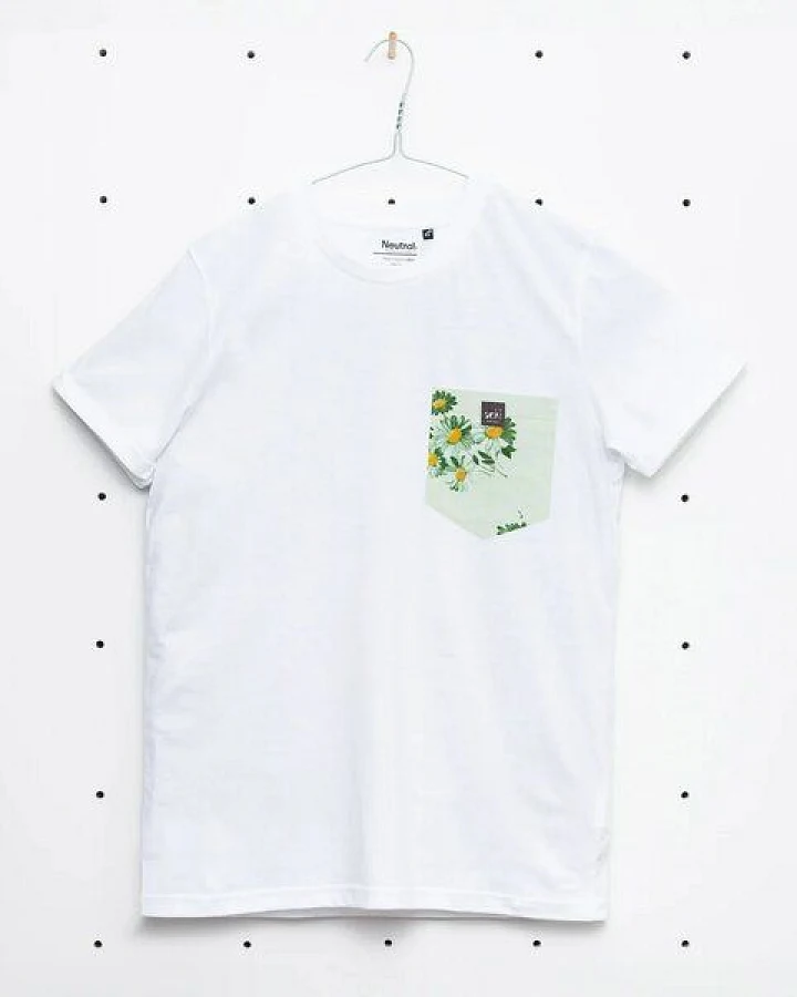 soki Choose Your Own Pocket T-Shirt aus geretteter Bettwäsche