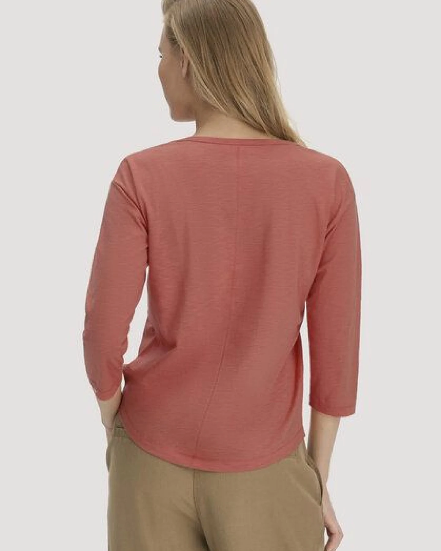 hessnatur Light Slub Longsleeve Relaxed aus reiner Bio-Baumwolle – Ansicht 2