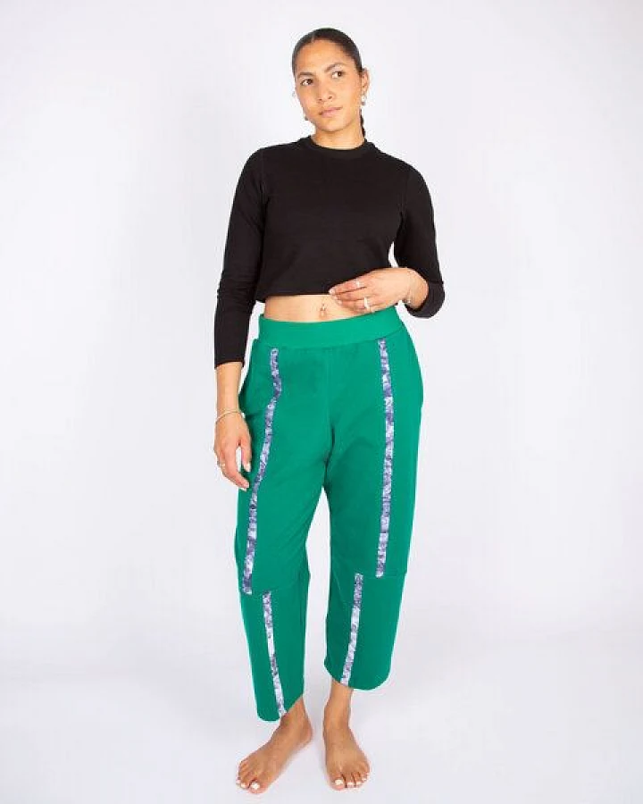 ÆVRIL Damen Yogashirt // Schwarz // Bio-Baumwolle