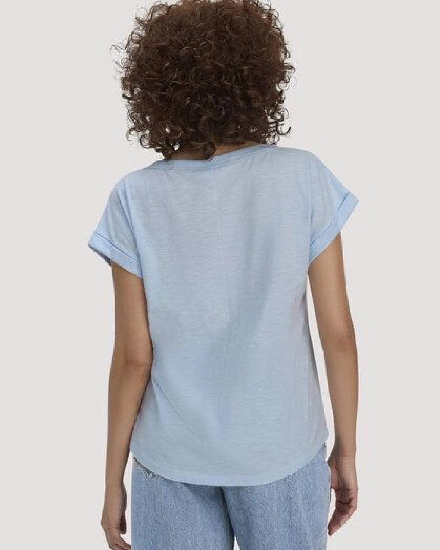 hessnatur Light Slub T-Shirt Relaxed aus reiner Bio-Baumwolle – Ansicht 2