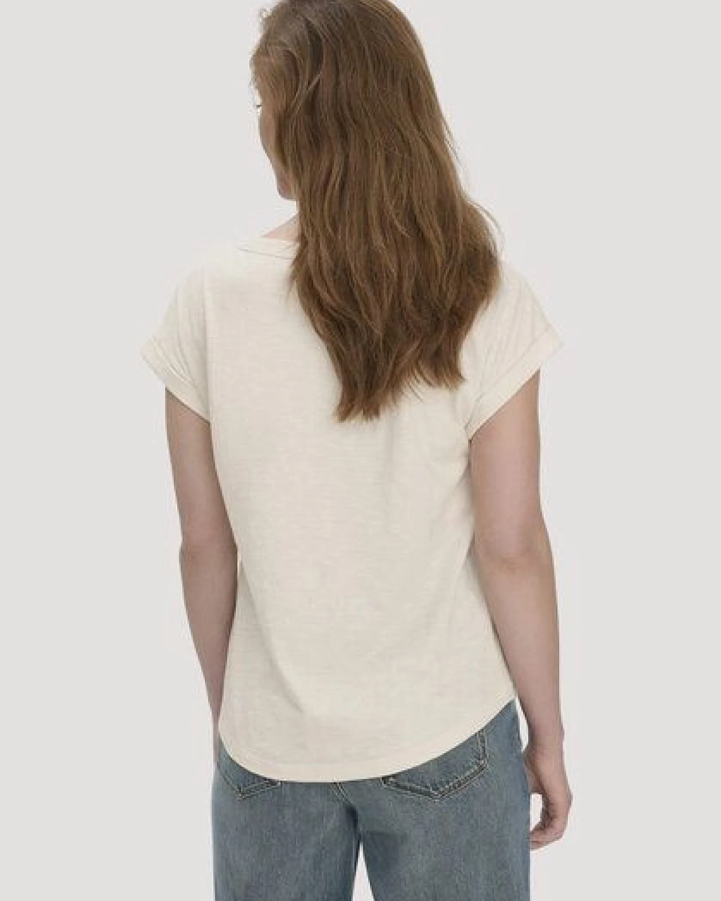 hessnatur Light Slub T-Shirt Relaxed aus reiner Bio-Baumwolle – Ansicht 2