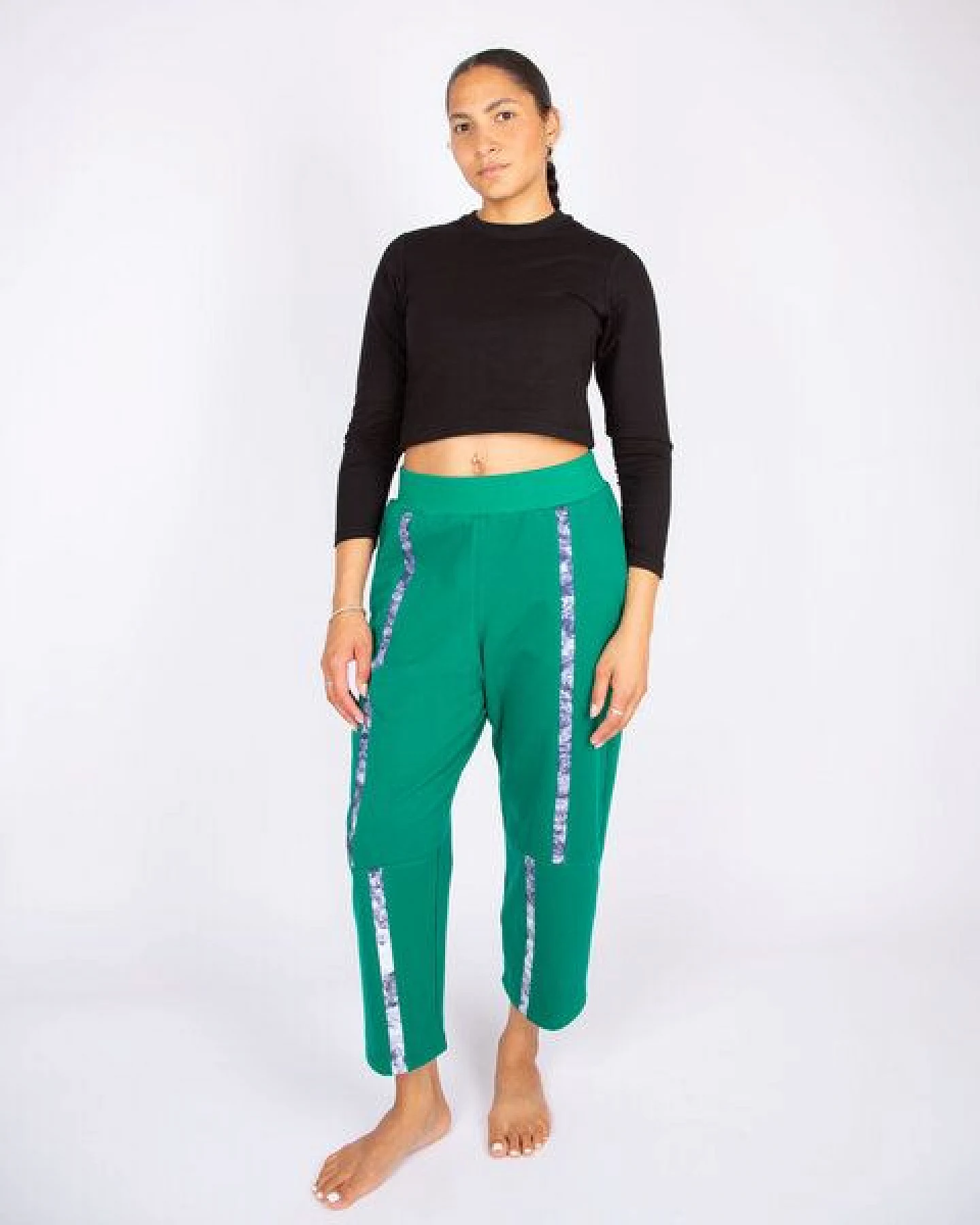 ÆVRIL Damen Yogashirt // Schwarz // Bio-Baumwolle – Ansicht 2