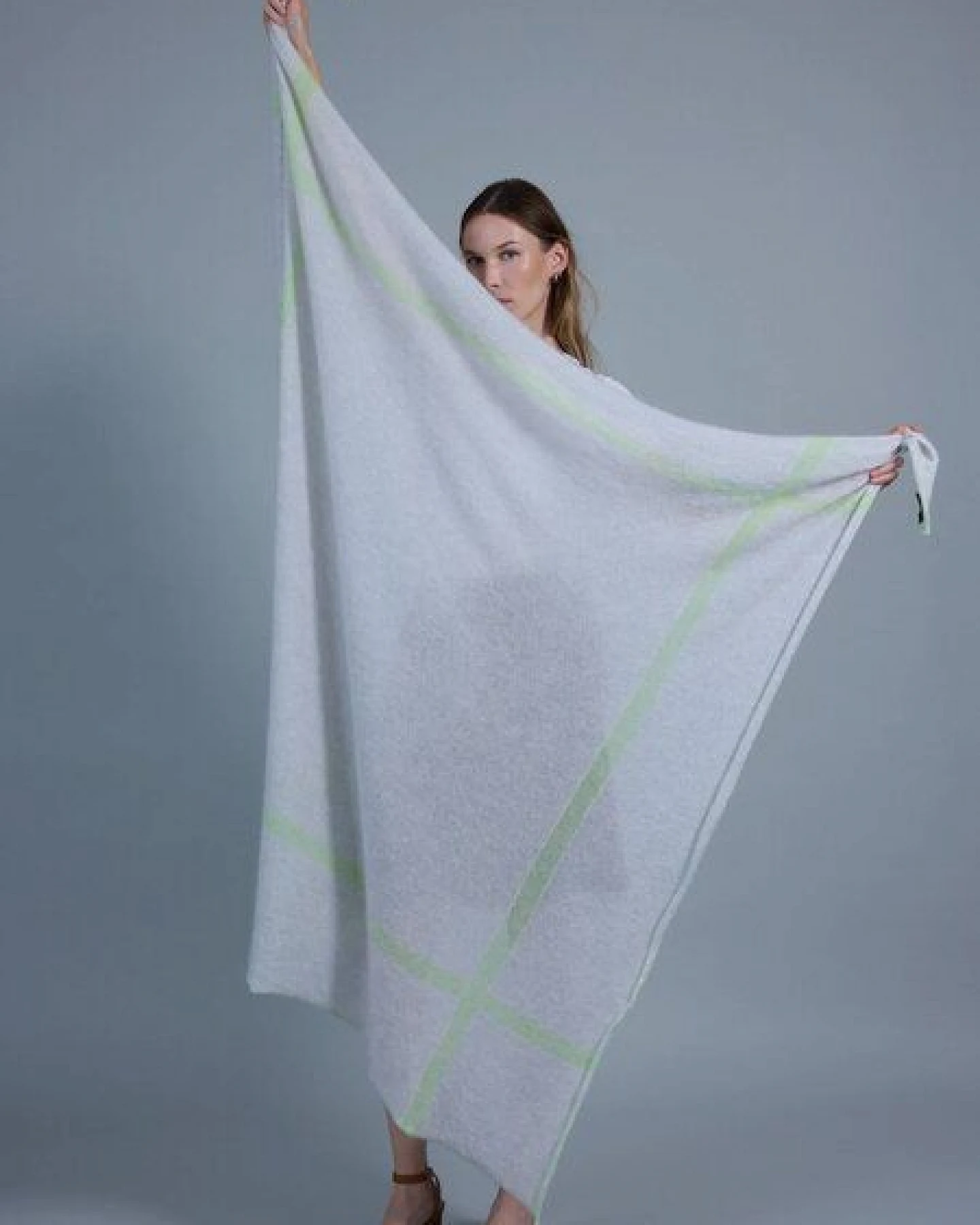 Susan's Fashion großes Mohairplaid Sue mit Karostreifen – Ansicht 2
