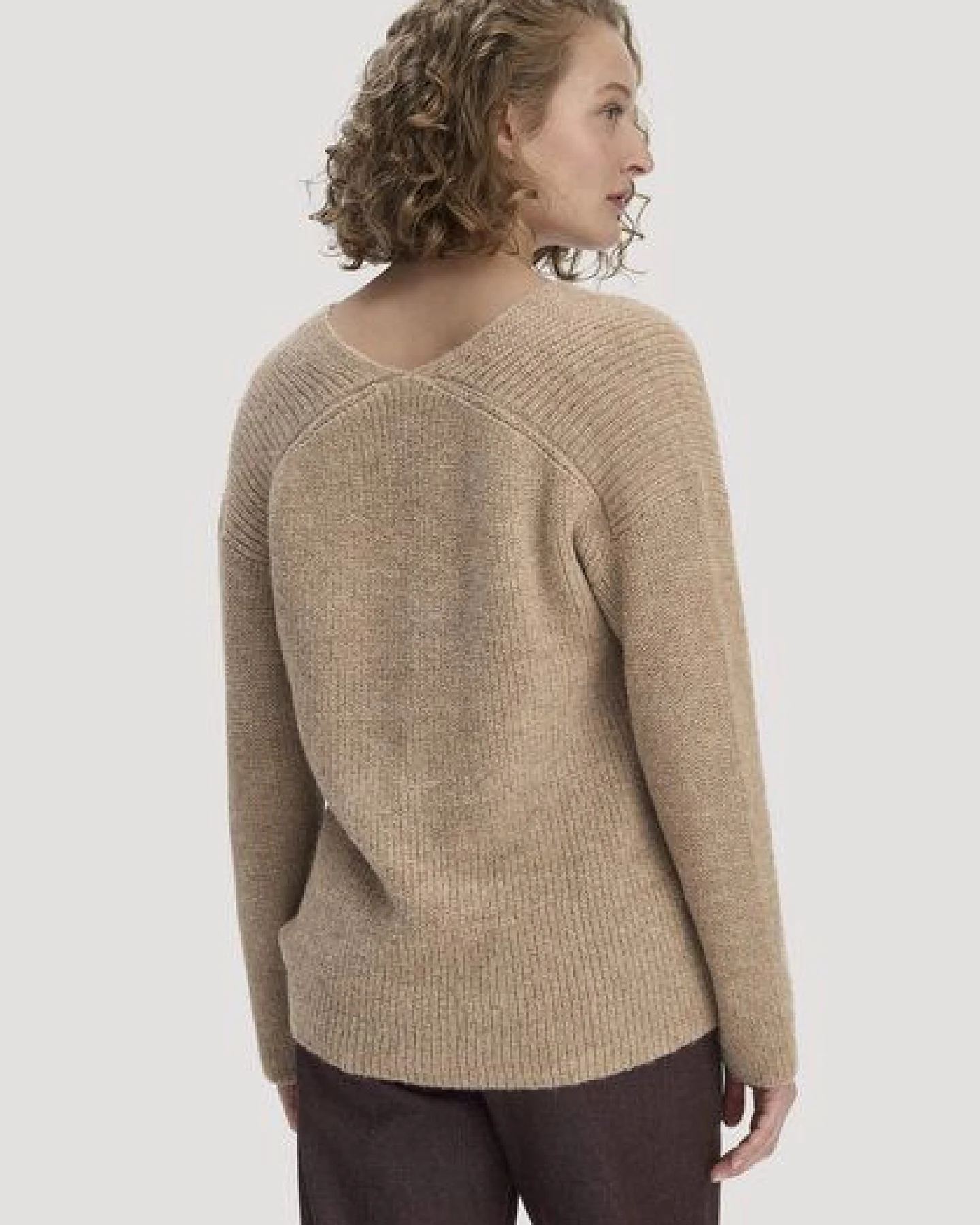 hessnatur Strick Pullover Relaxed aus reinem Alpaka – Ansicht 2