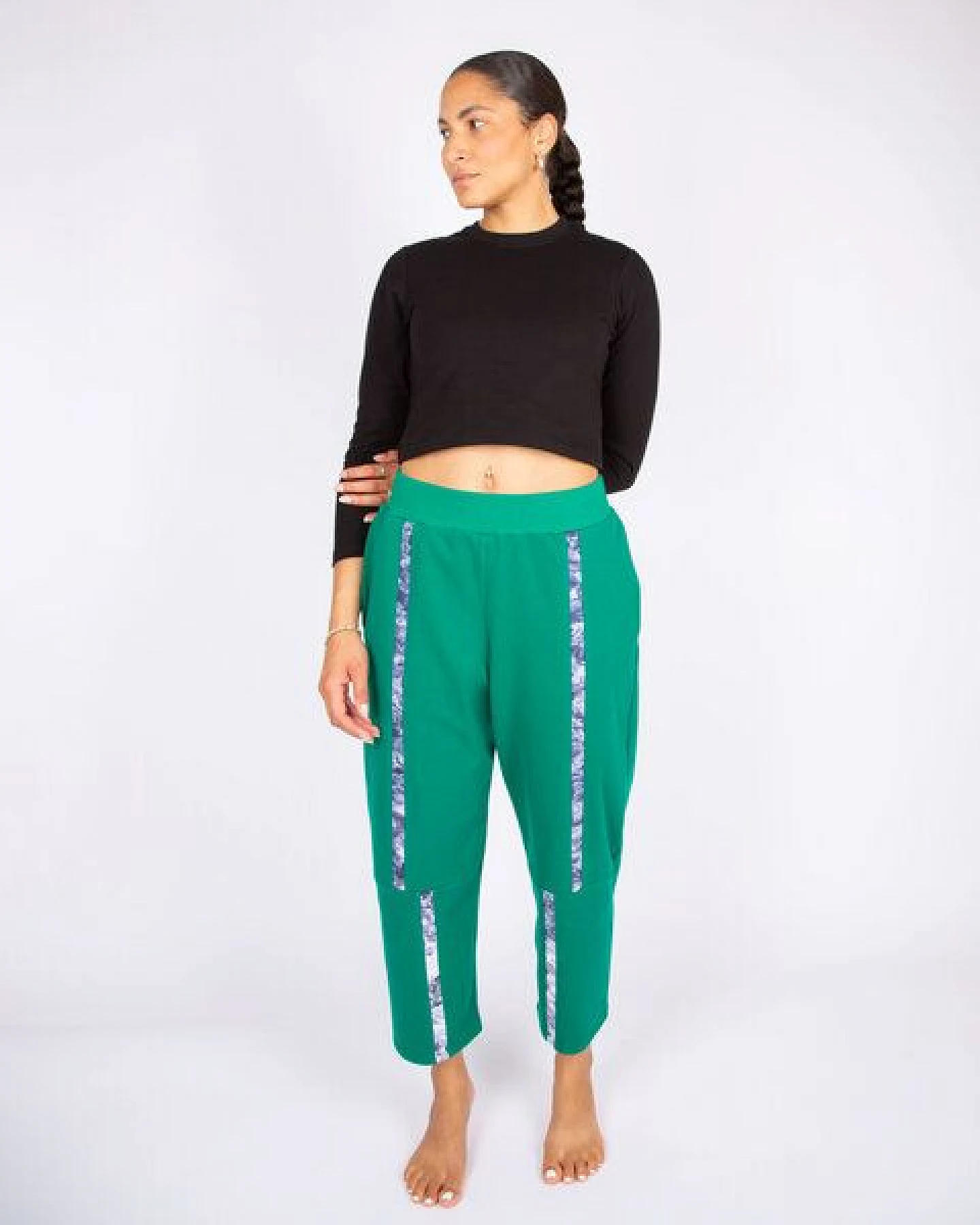 ÆVRIL Damen Yogashirt // Schwarz // Bio-Baumwolle – Ansicht 3