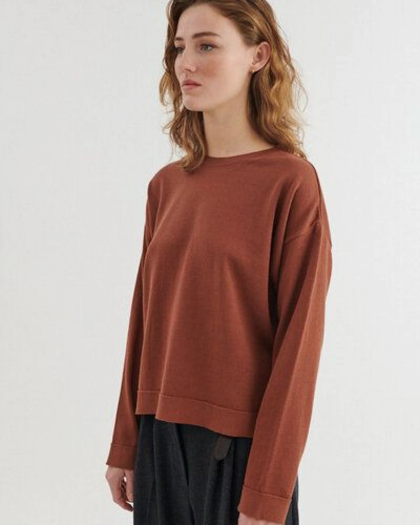 Basic Apparel Rundhals-Pullover KARI aus Bio-Baumwolle – Ansicht 3
