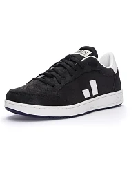 Jet Black / Chalk White