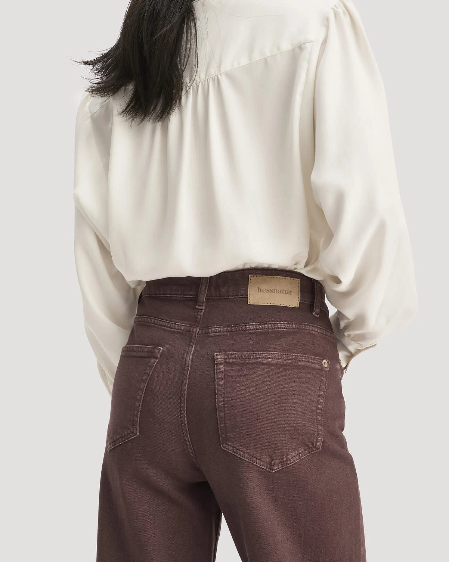 hessnatur Damen Jeans ALVA Wide Leg GARMENT DYE aus Bio-Baumwolle mit recycelter Baumwolle - rot - Größe 28/34 – Ansicht 3