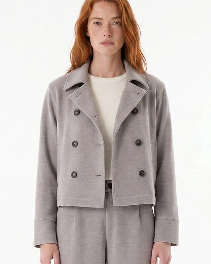 ORGANICATION Kurze Jacke aus recyceltem Polyester und Bio-Baumwolle