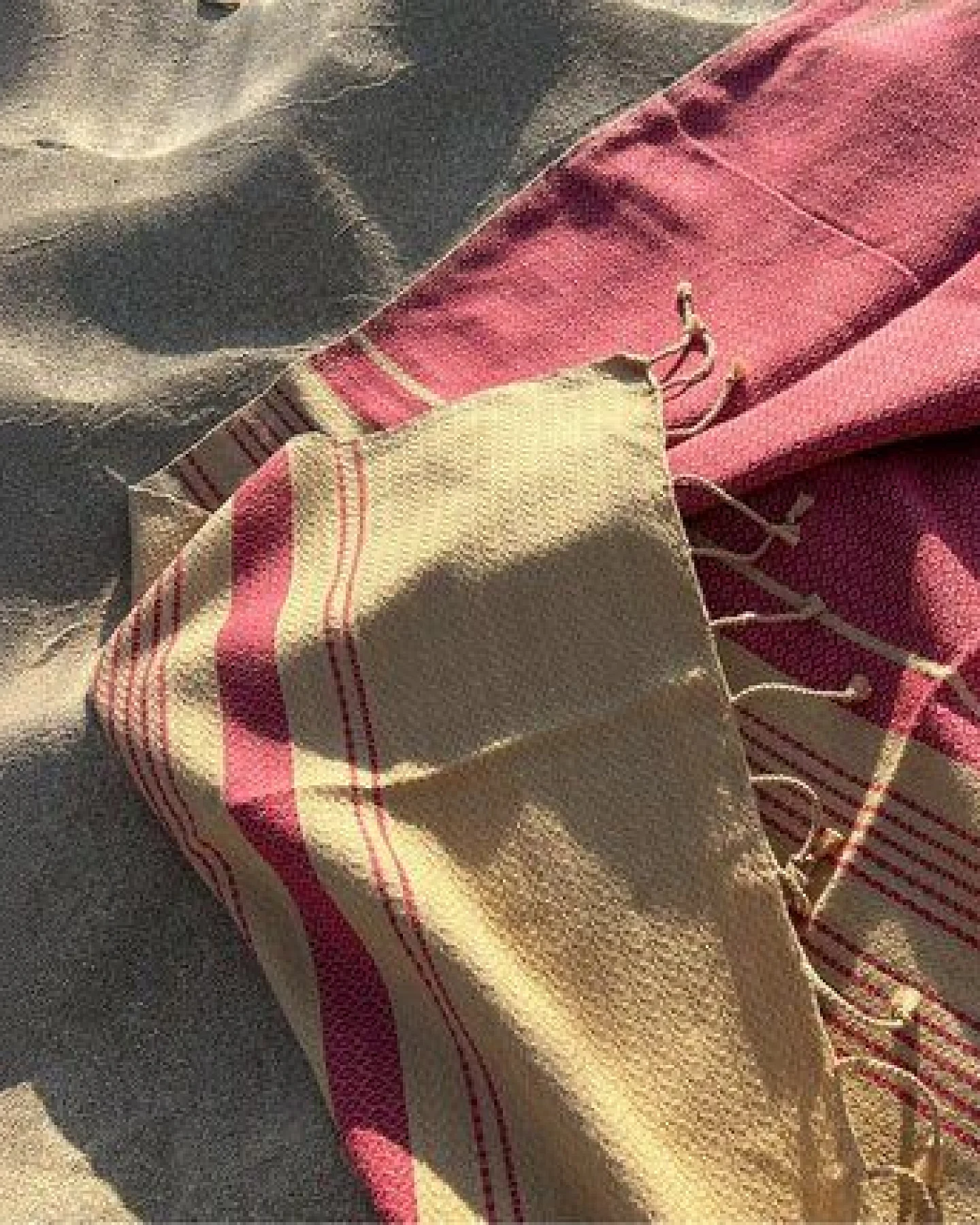 Karawan authentic Fouta Hamamtuch aus reiner Bio-Baumwolle 200 × 100 cm (Stil SAND) – Ansicht 2