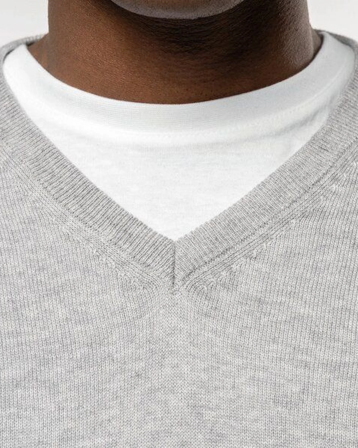 YTWOO Herrenpullover mit V-Ausschnitt – Ansicht 2