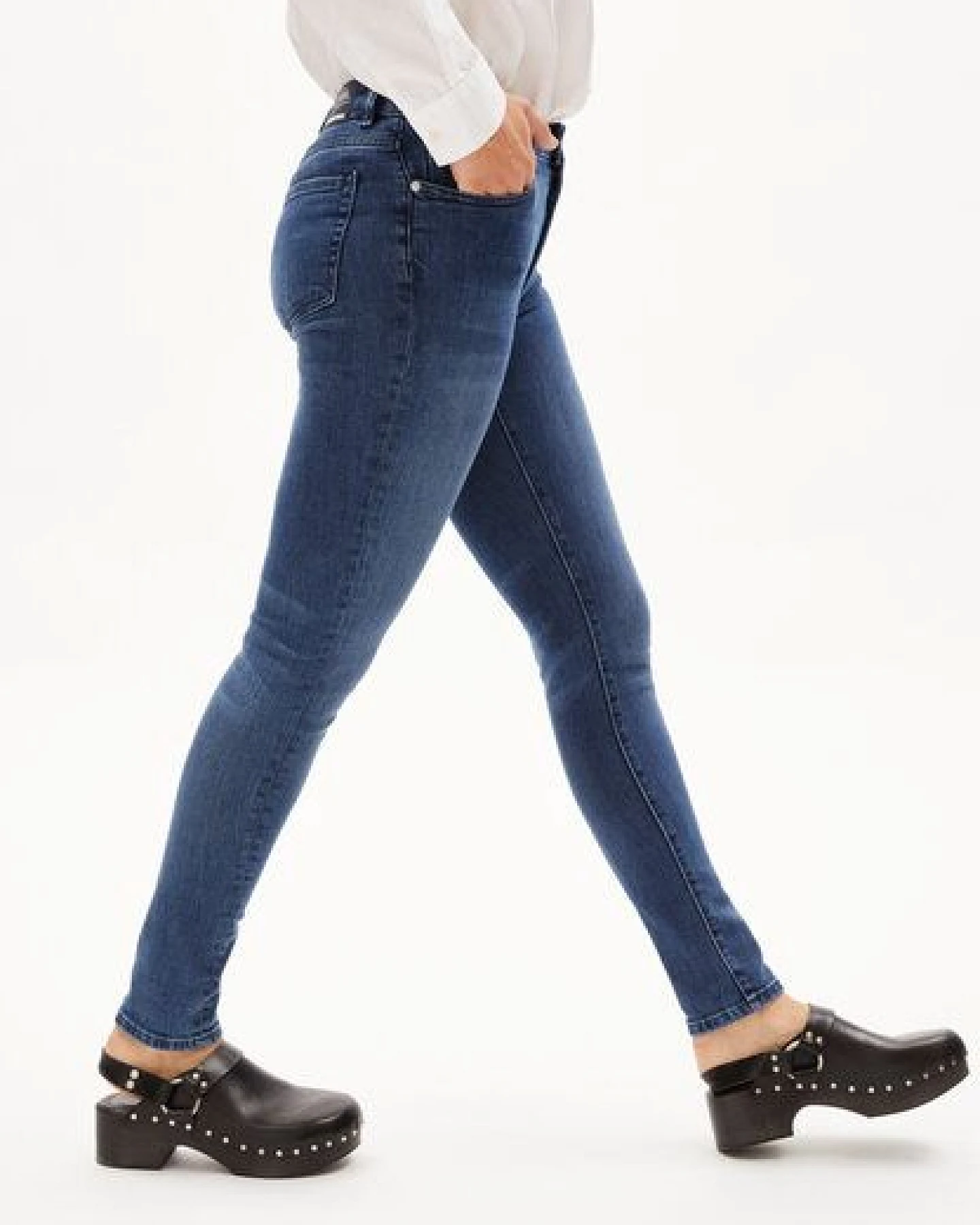 ARMEDANGELS TILLAA - Damen Jeans Skinny Leg Mid Waist Bio-Baumwoll Mix X-Stretch – Ansicht 4