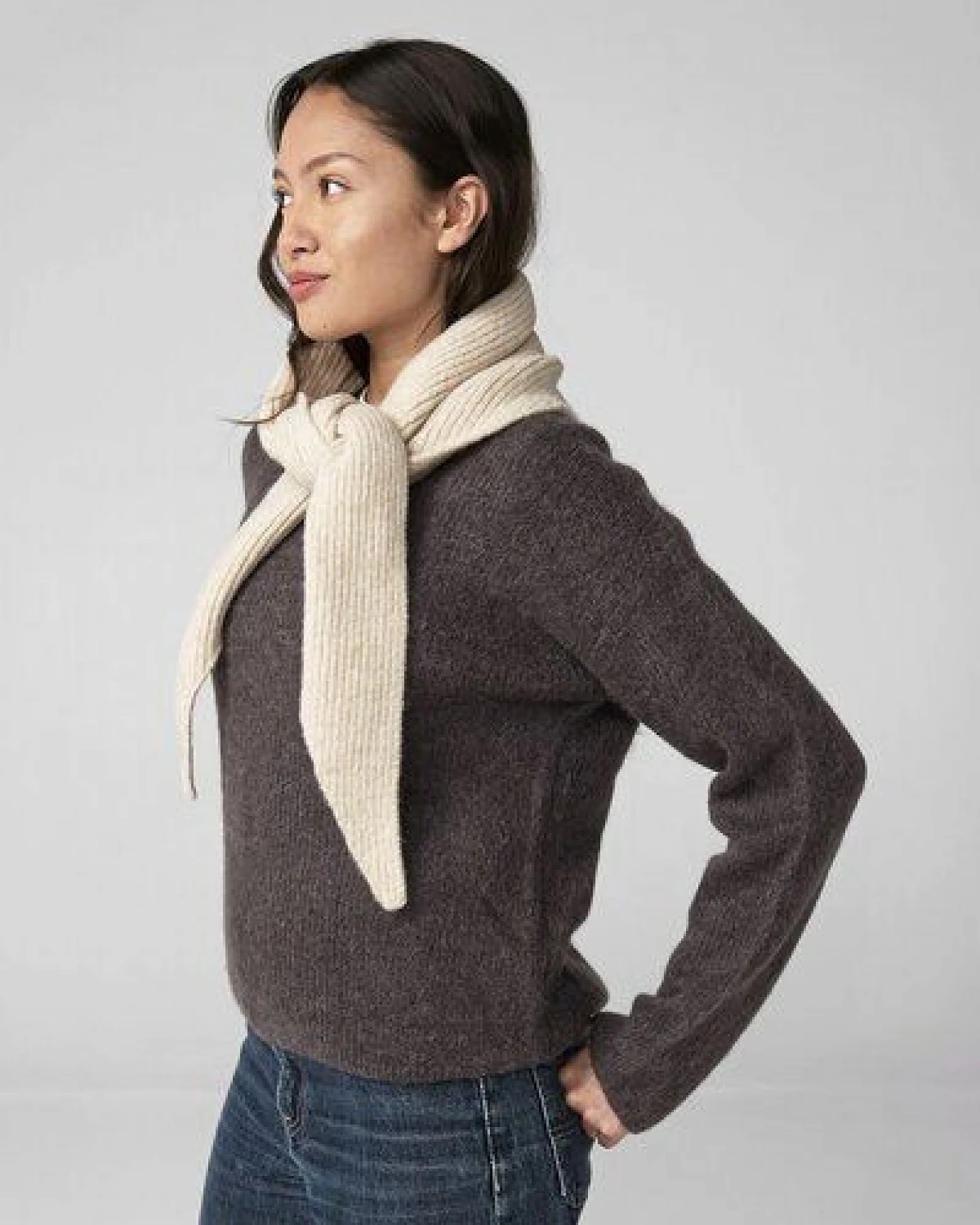 Beechfield Damen / Herren Dreieck Schal Strickschal Triangel Schal Halstuch Recycelt – Ansicht 2