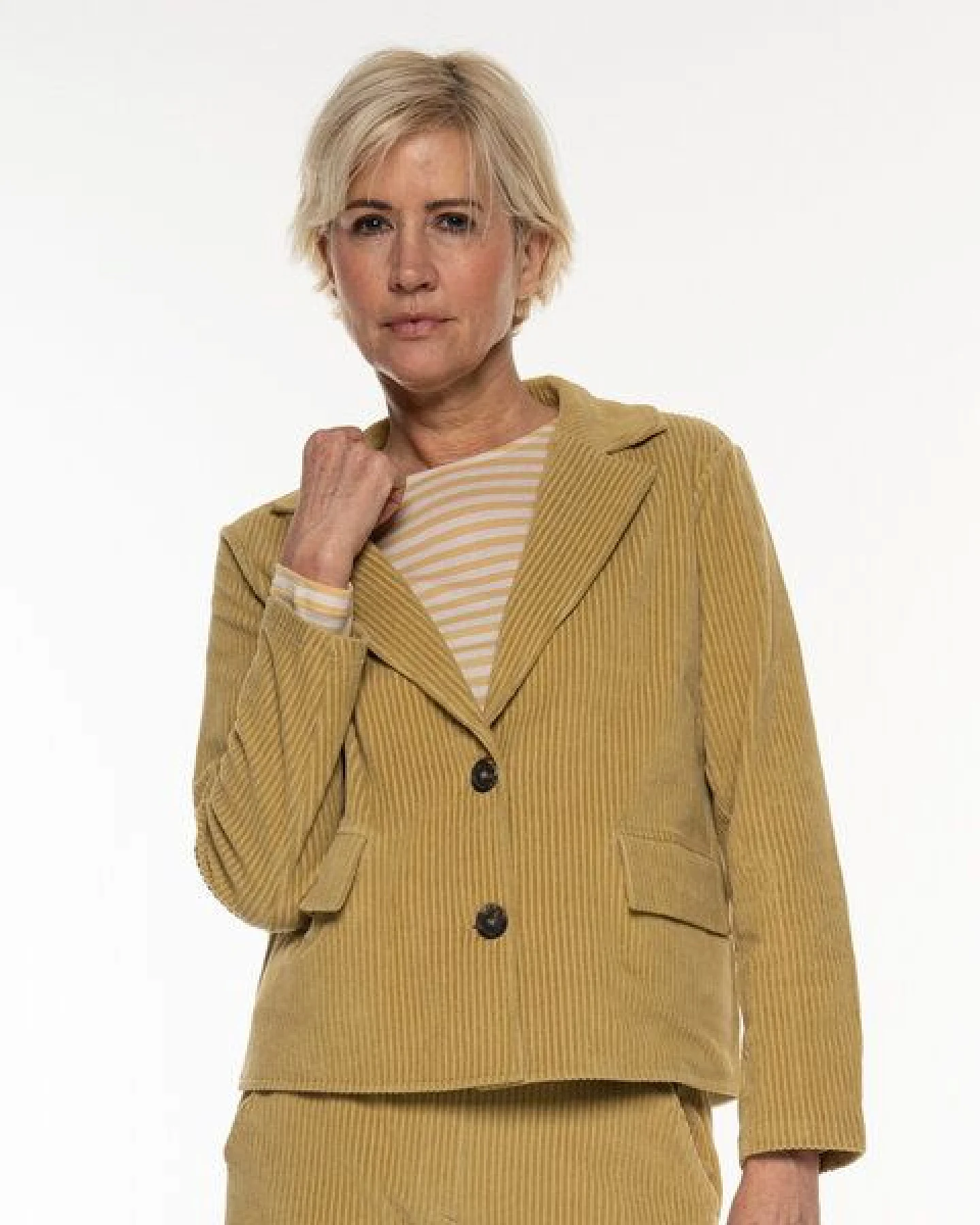 Alma & Lovis Stylisches Cord-Jacket aus Organic Cotton – Ansicht 3
