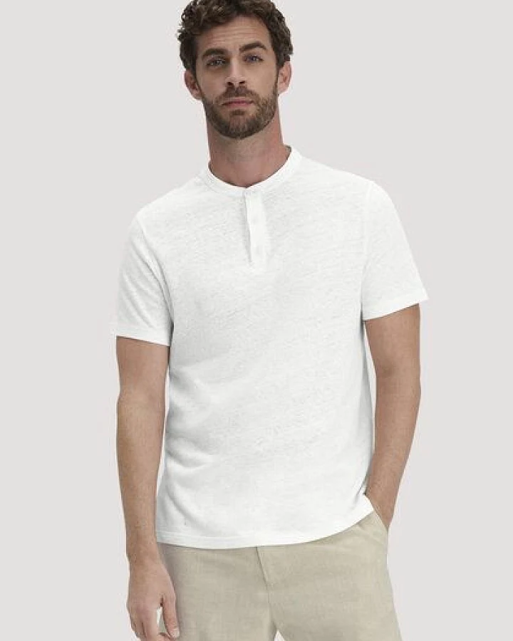 hessnatur Henley Shirt Regular aus Bio-Baumwolle und Leinen