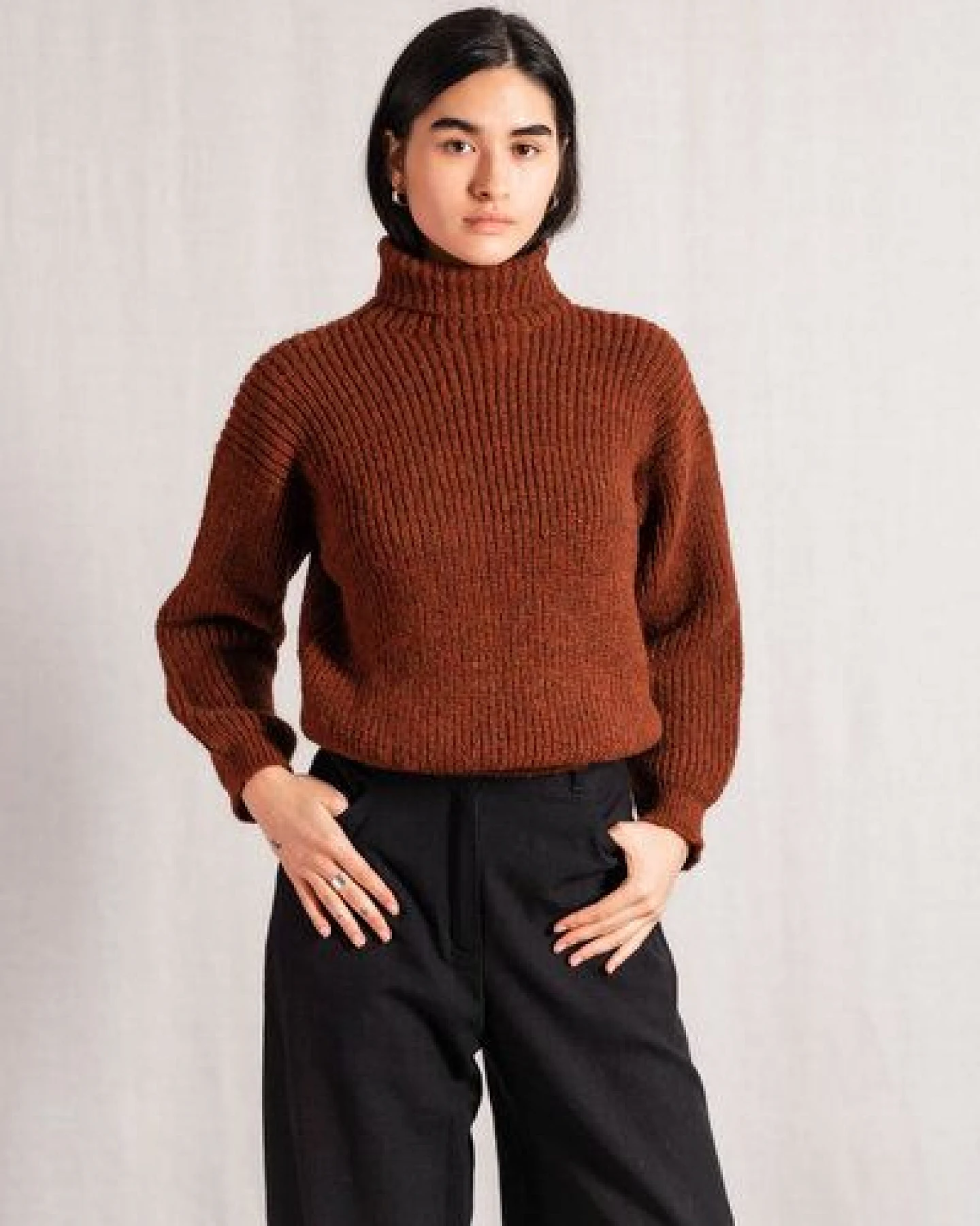 Jyoti - Fair Works Baby-Alpaka Turtleneck Strickpullover Sabeti – Ansicht 2