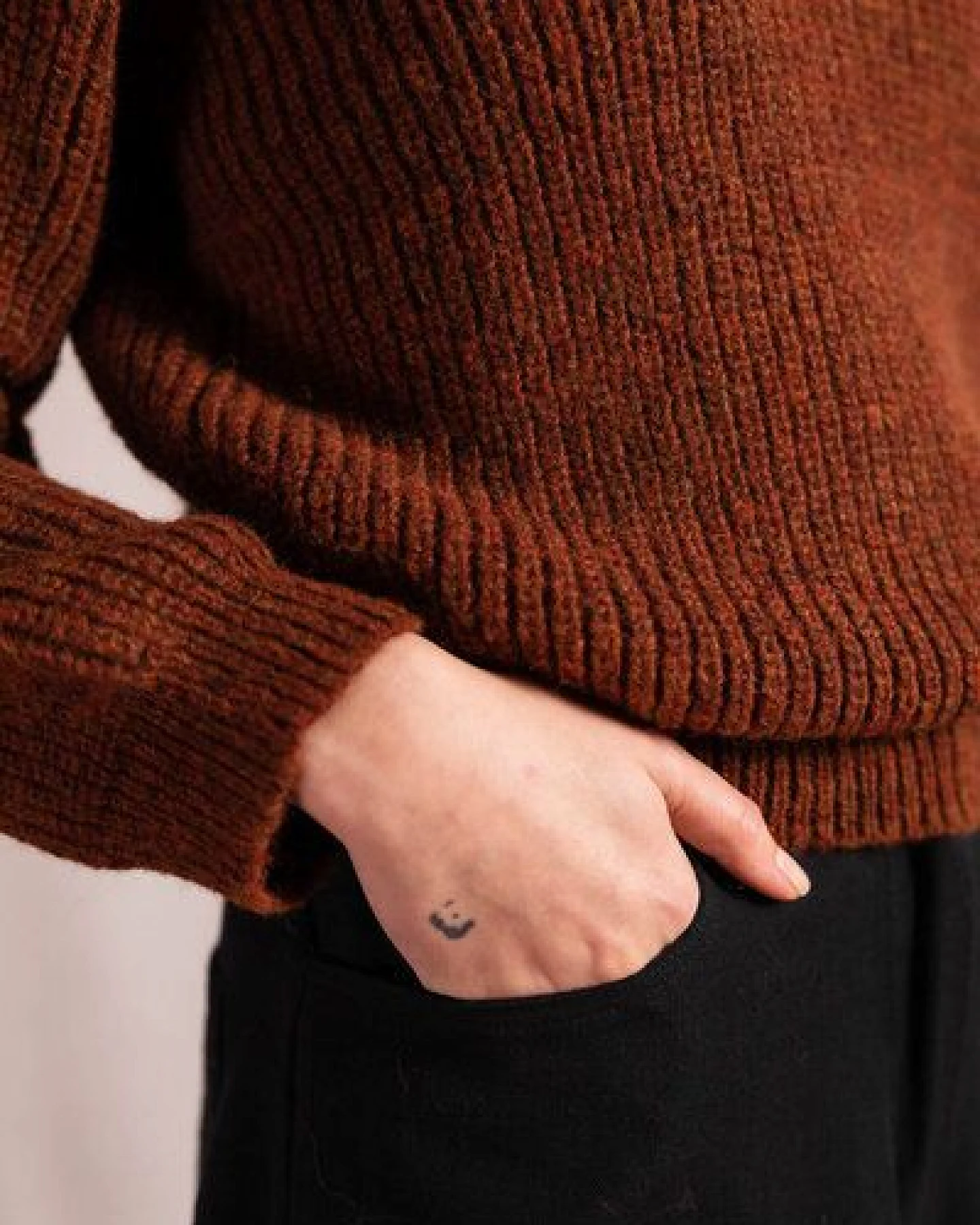 Jyoti - Fair Works Baby-Alpaka Turtleneck Strickpullover Sabeti – Ansicht 4