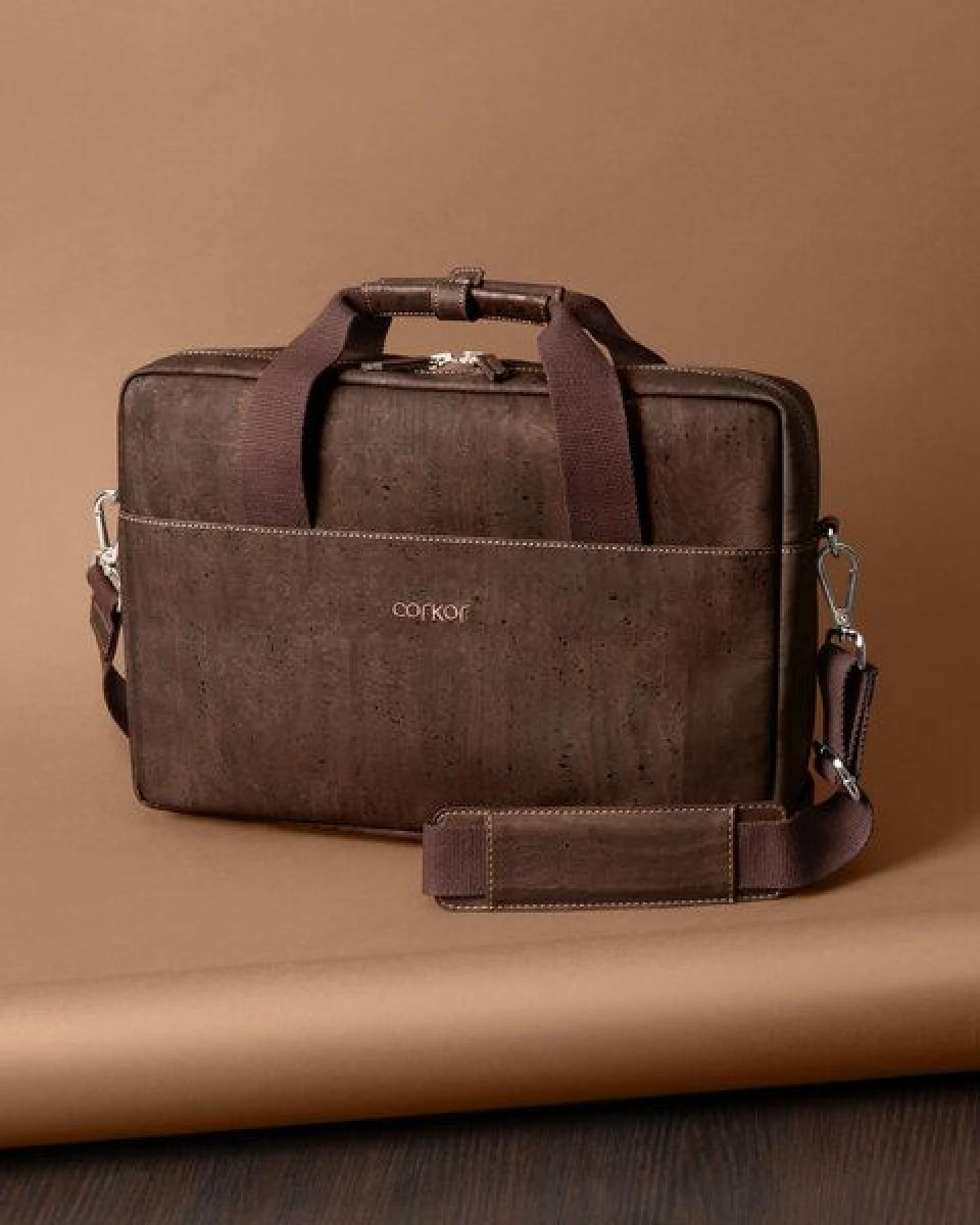 corkor Laptoptasche / Aktentasche aus Kork - CK146 – Ansicht 2