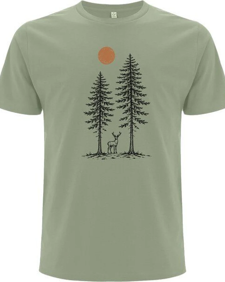 Spreecult Hirsch zwischen zwei Bäume - Bio und Fair - Männer Unisex T-Shirt
