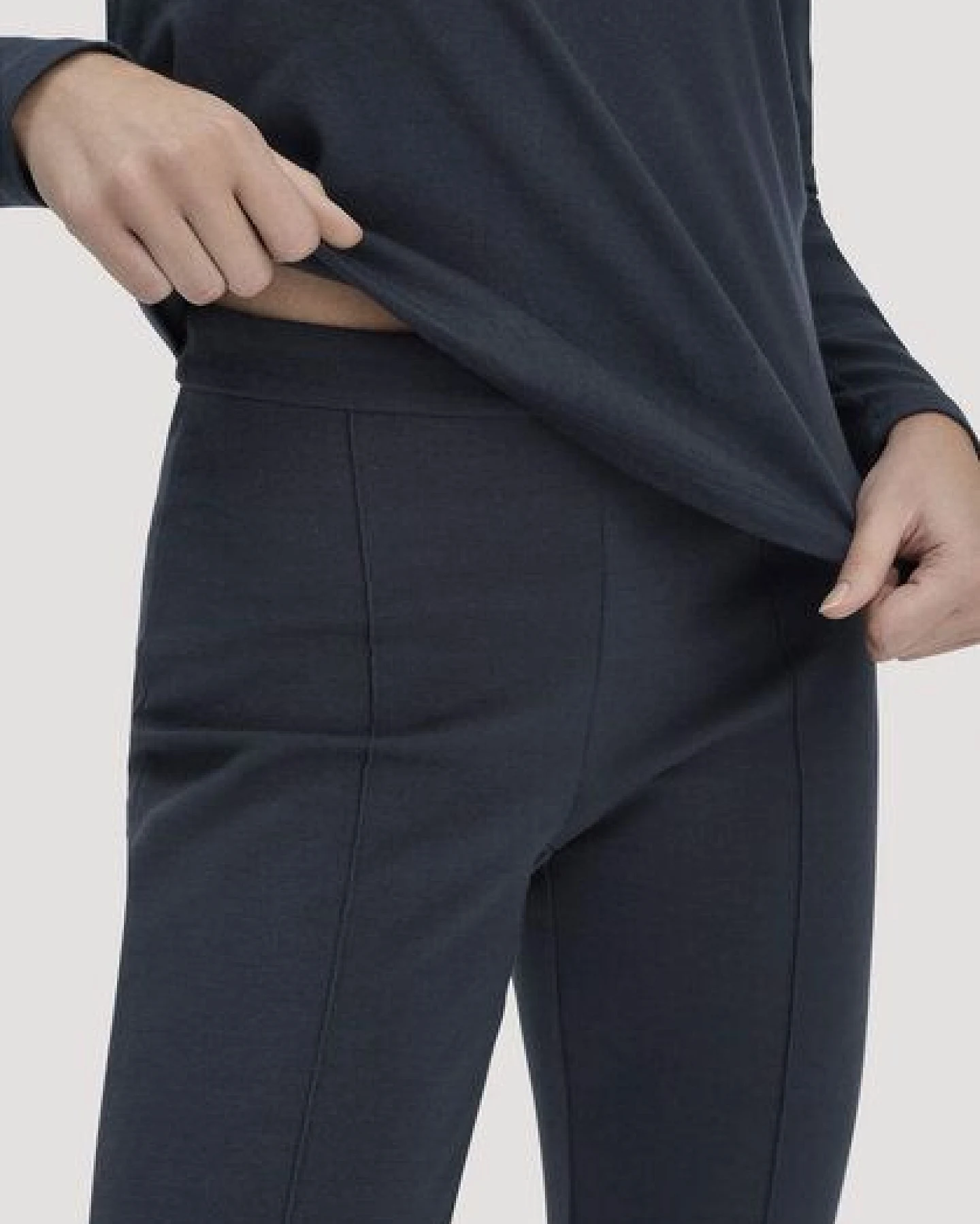 hessnatur Jersey Hose Culotte Slim Leg aus Bio-Baumwolle – Ansicht 2