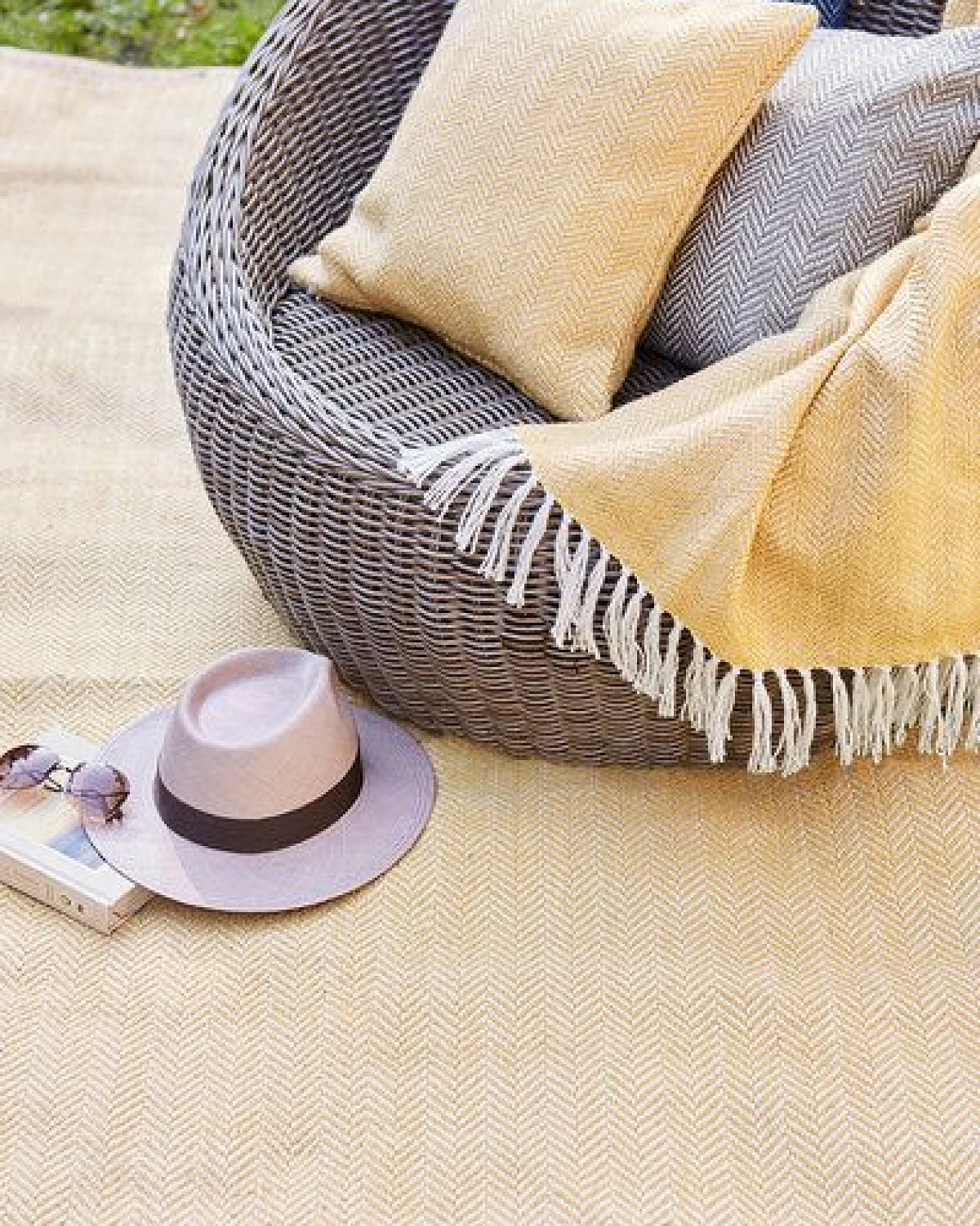 liv interior Recycelte In- und Outdoordecke HERRINGBONE – Ansicht 4