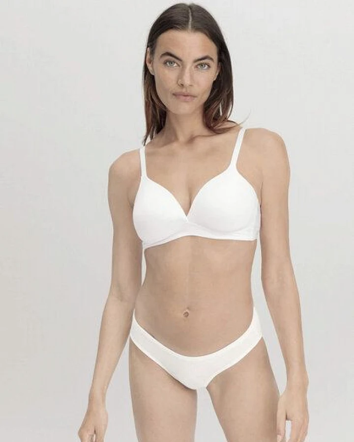 Produktseite: hessnatur Spacer BH bügellos PURE SENSE aus TENCEL Modal