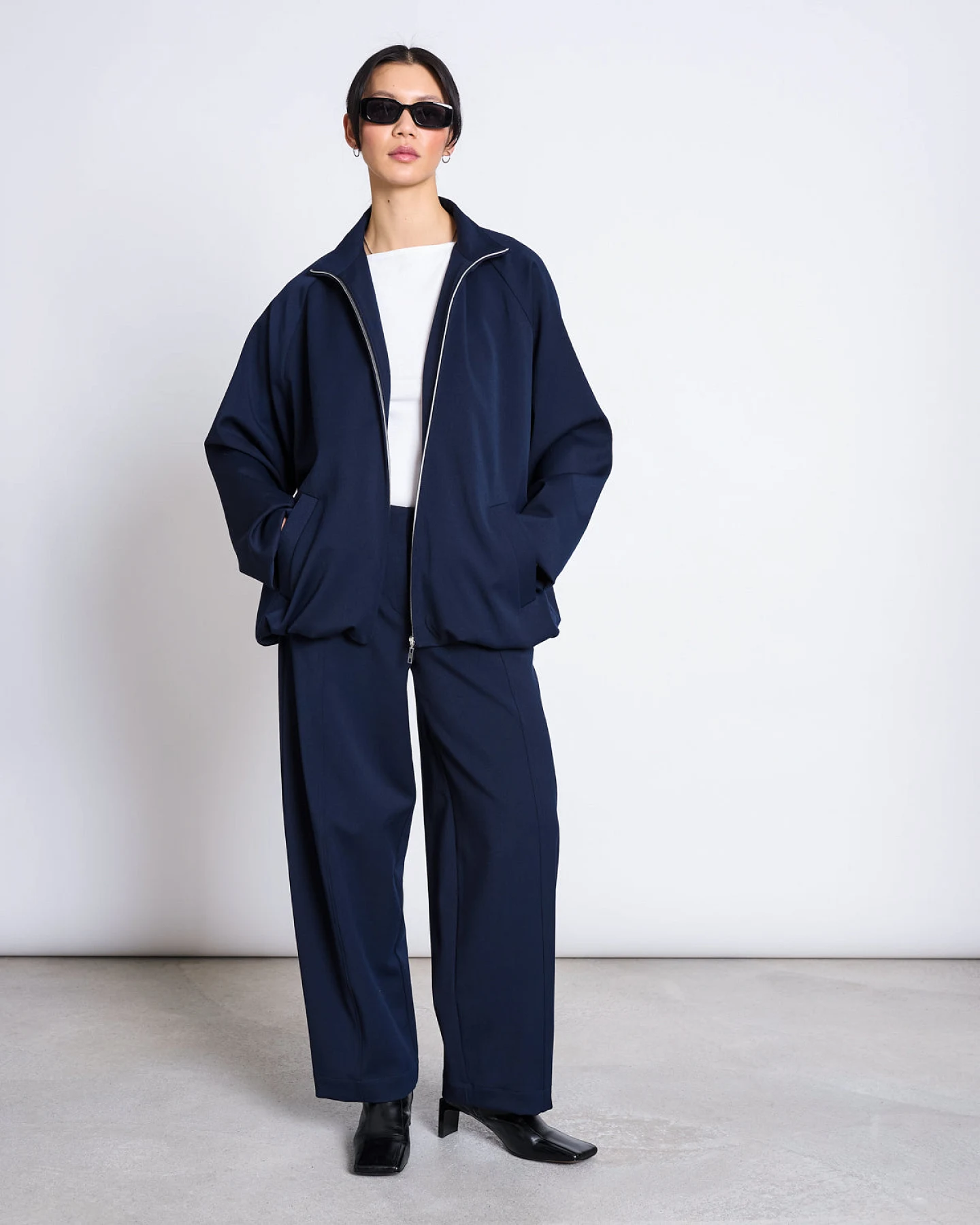 JAN N JUNE Damen vegan Oversize Blouson Derin Nightfall – Ansicht 2