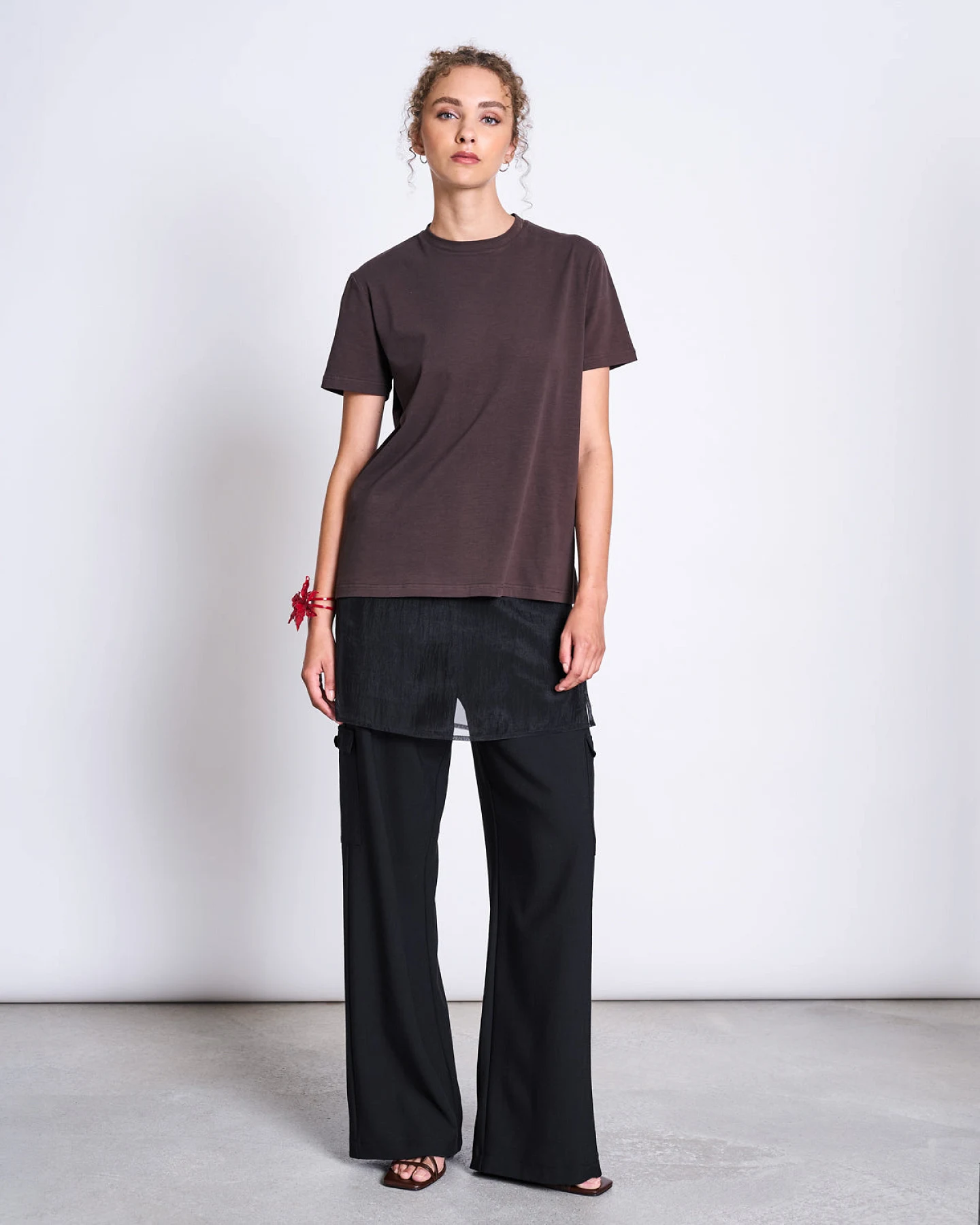 JAN N JUNE Damen vegan T-Shirt Gebürstet Boy Mud – Ansicht 2