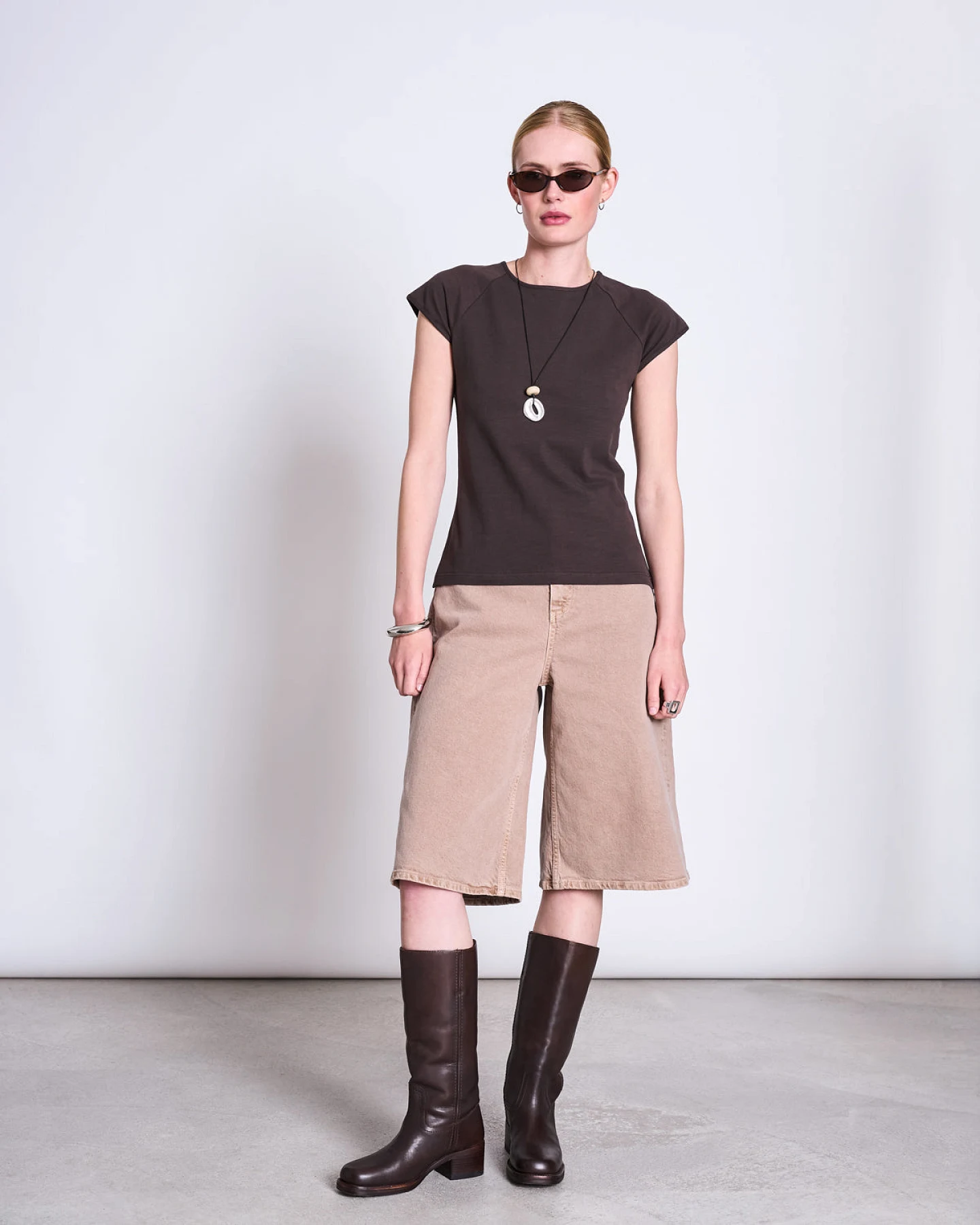 JAN N JUNE Damen vegan T-Shirt Raglan Tami Mud – Ansicht 2