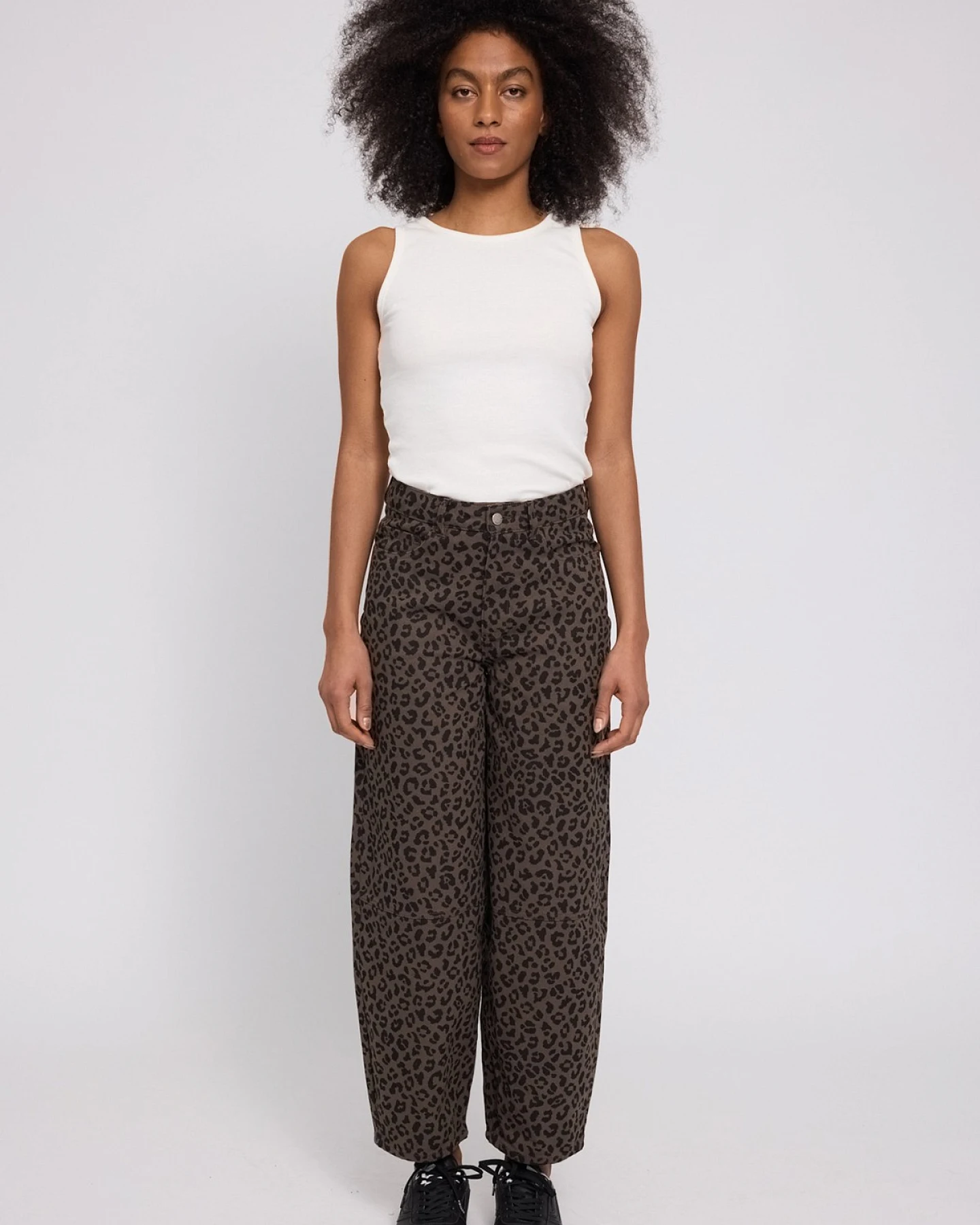 Jeans Barrel Printed Leo Chocolate Brown – Ansicht 3