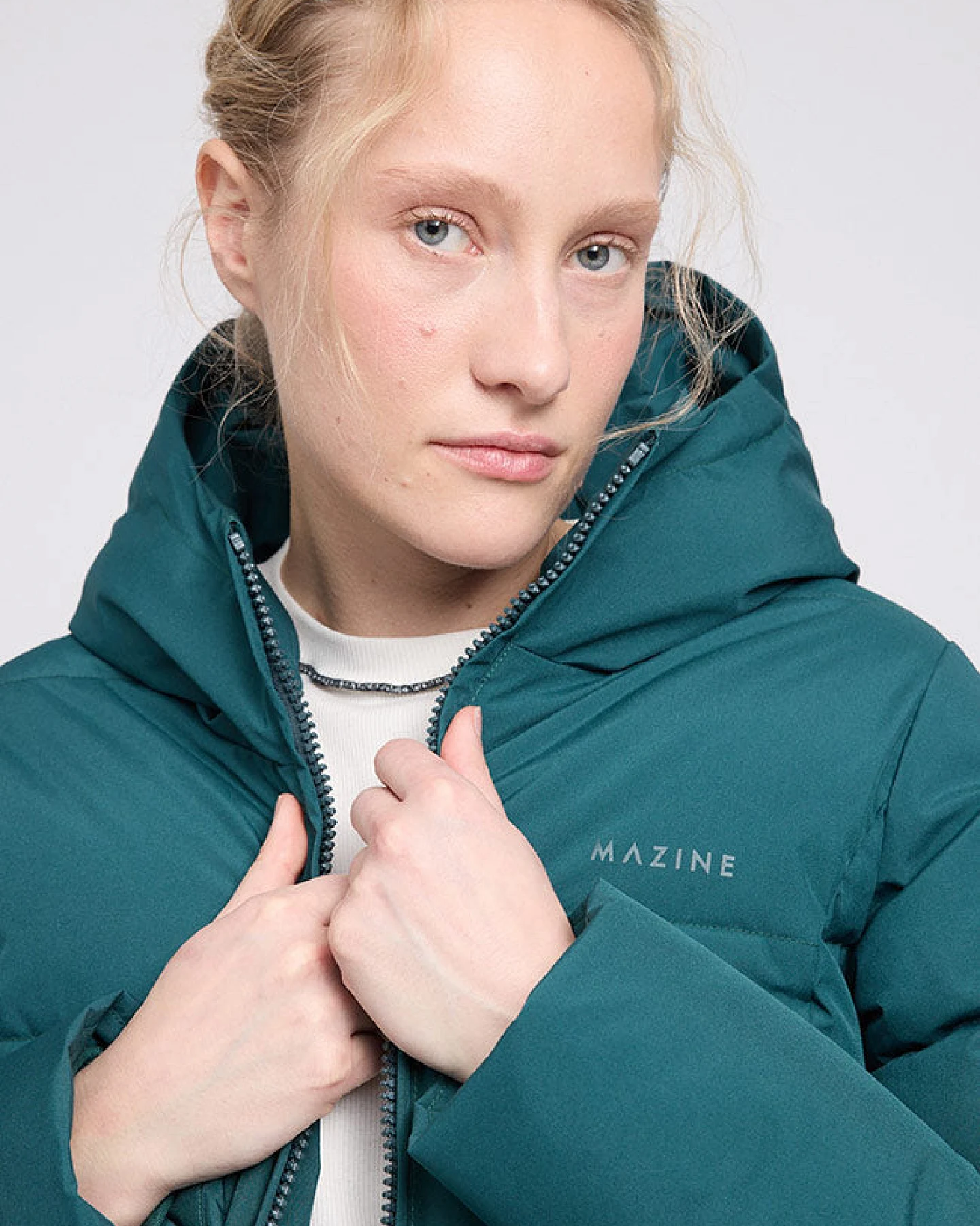 Mazine Damen vegan Jacke Basic Puffer In Tiefem Blaugrün – Ansicht 2