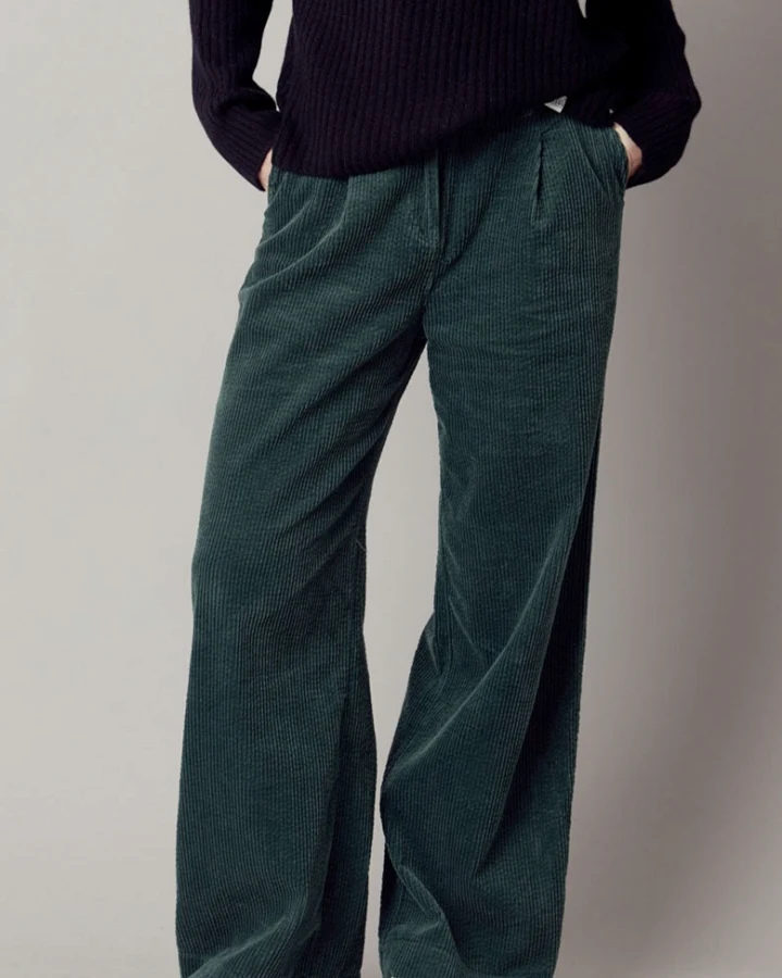 KOMODO Damen vegan Cordhose Tiger Soft Ivy