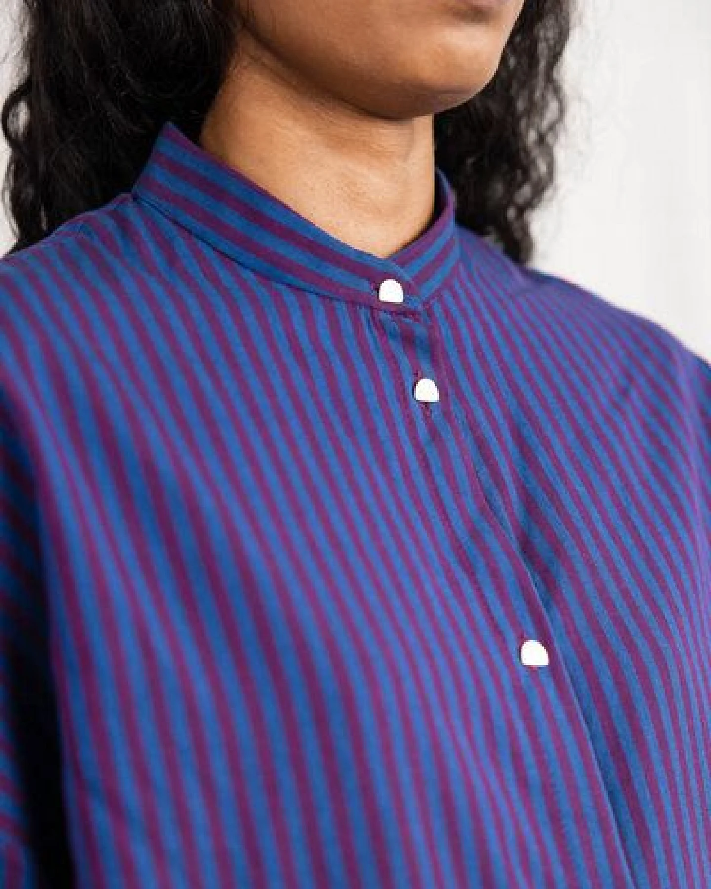 Jyoti - Fair Works Baumwoll Bluse Hawali – Ansicht 4