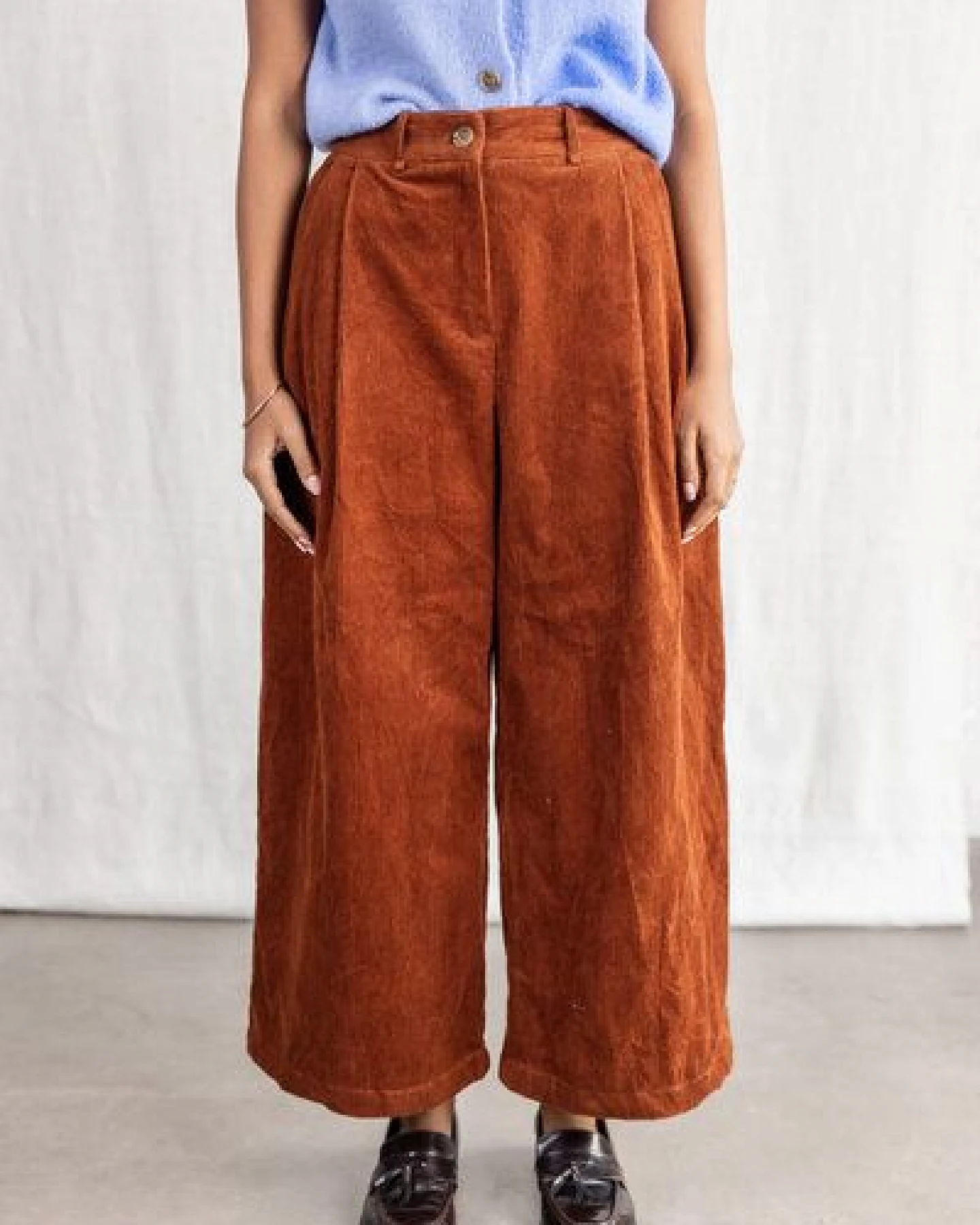 Jyoti - Fair Works Baumwollcord Culotte Awasi – Ansicht 2