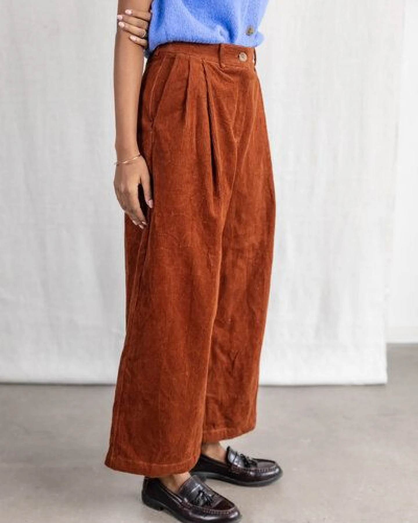 Jyoti - Fair Works Baumwollcord Culotte Awasi – Ansicht 3